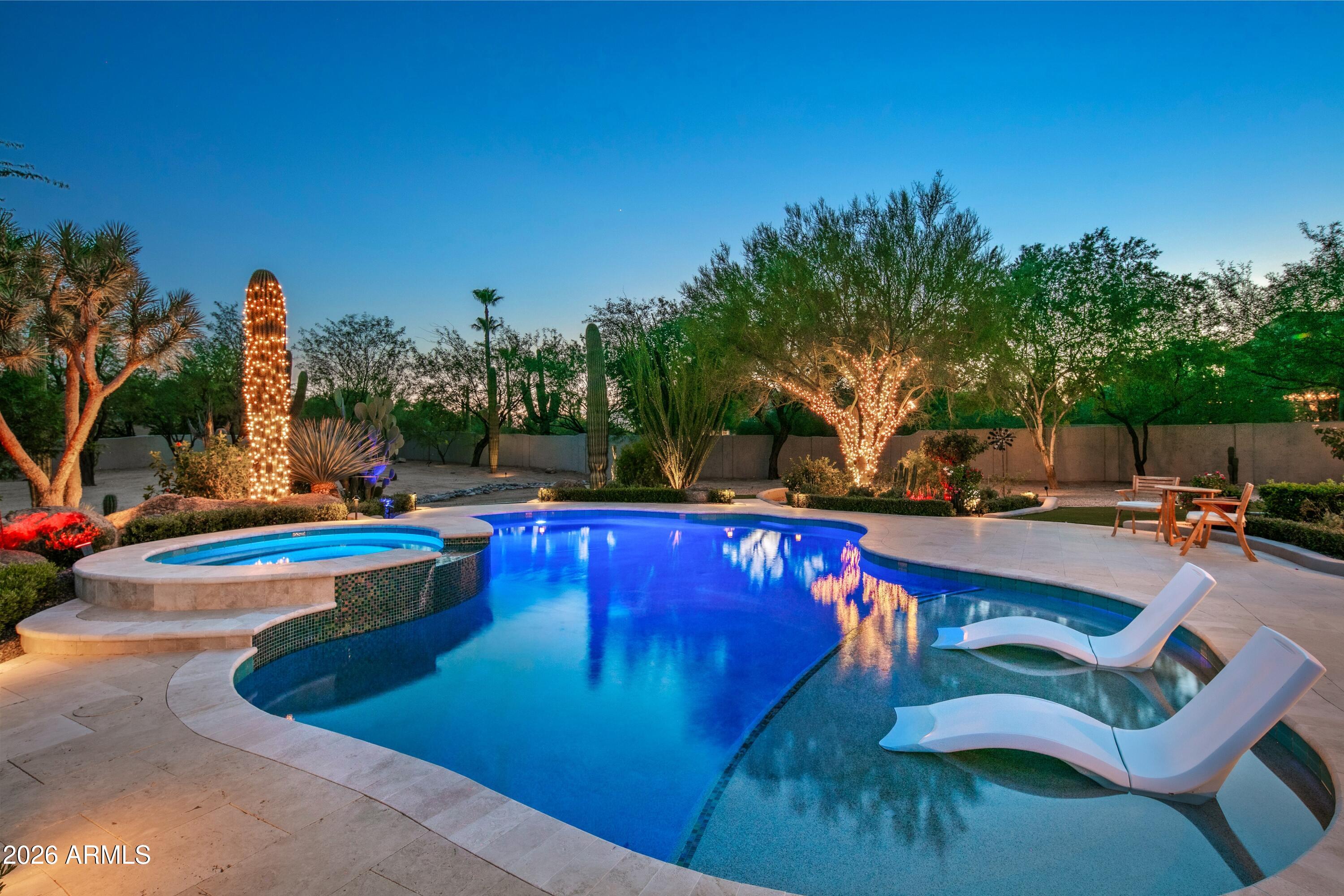 8667 E LARIAT Lane