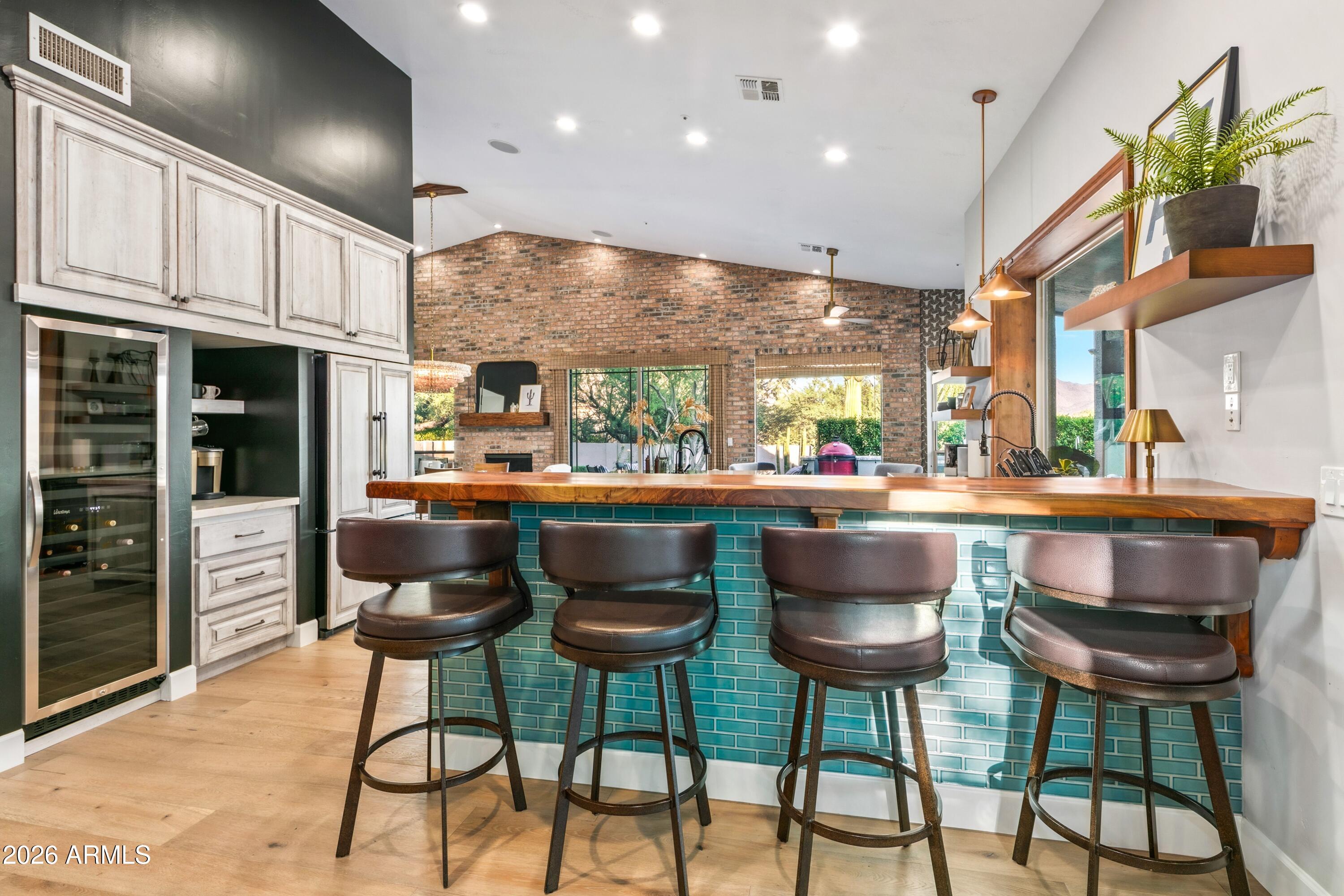 8667 E LARIAT Lane