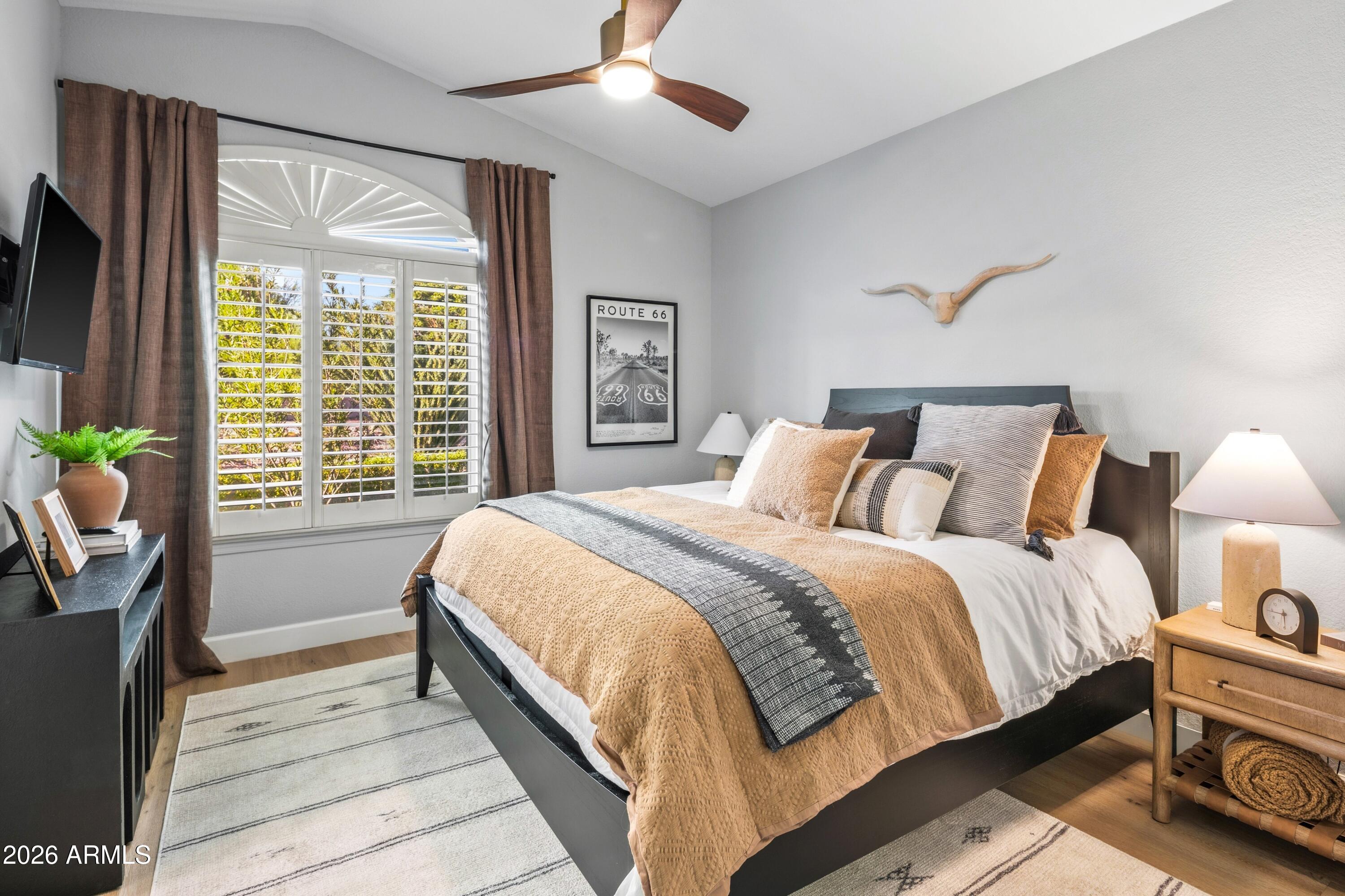 8667 E LARIAT Lane