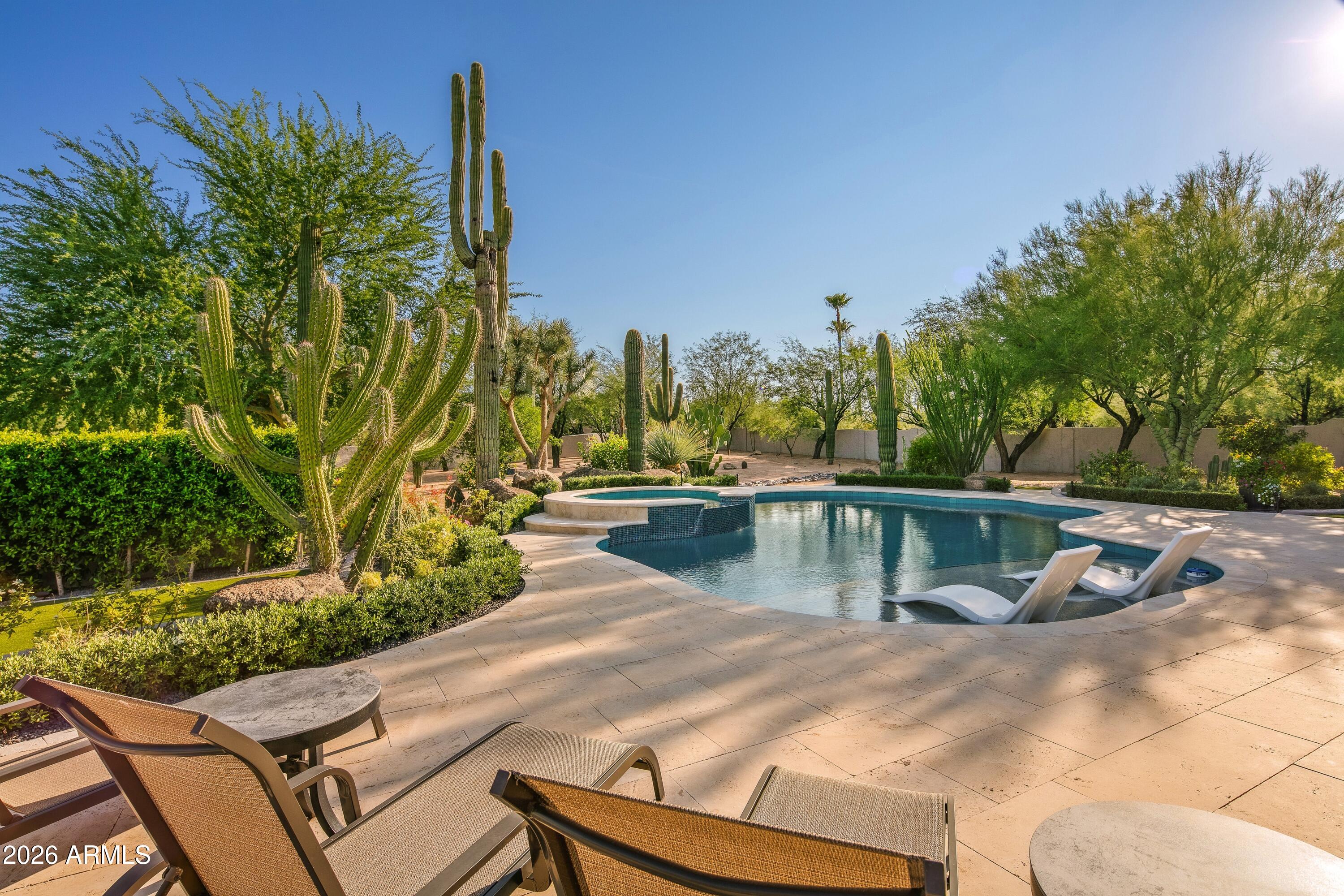 8667 E LARIAT Lane