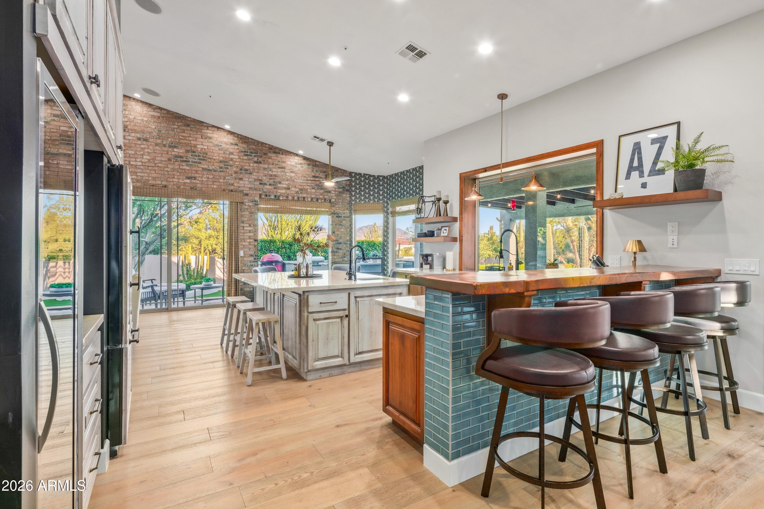 8667 E LARIAT Lane