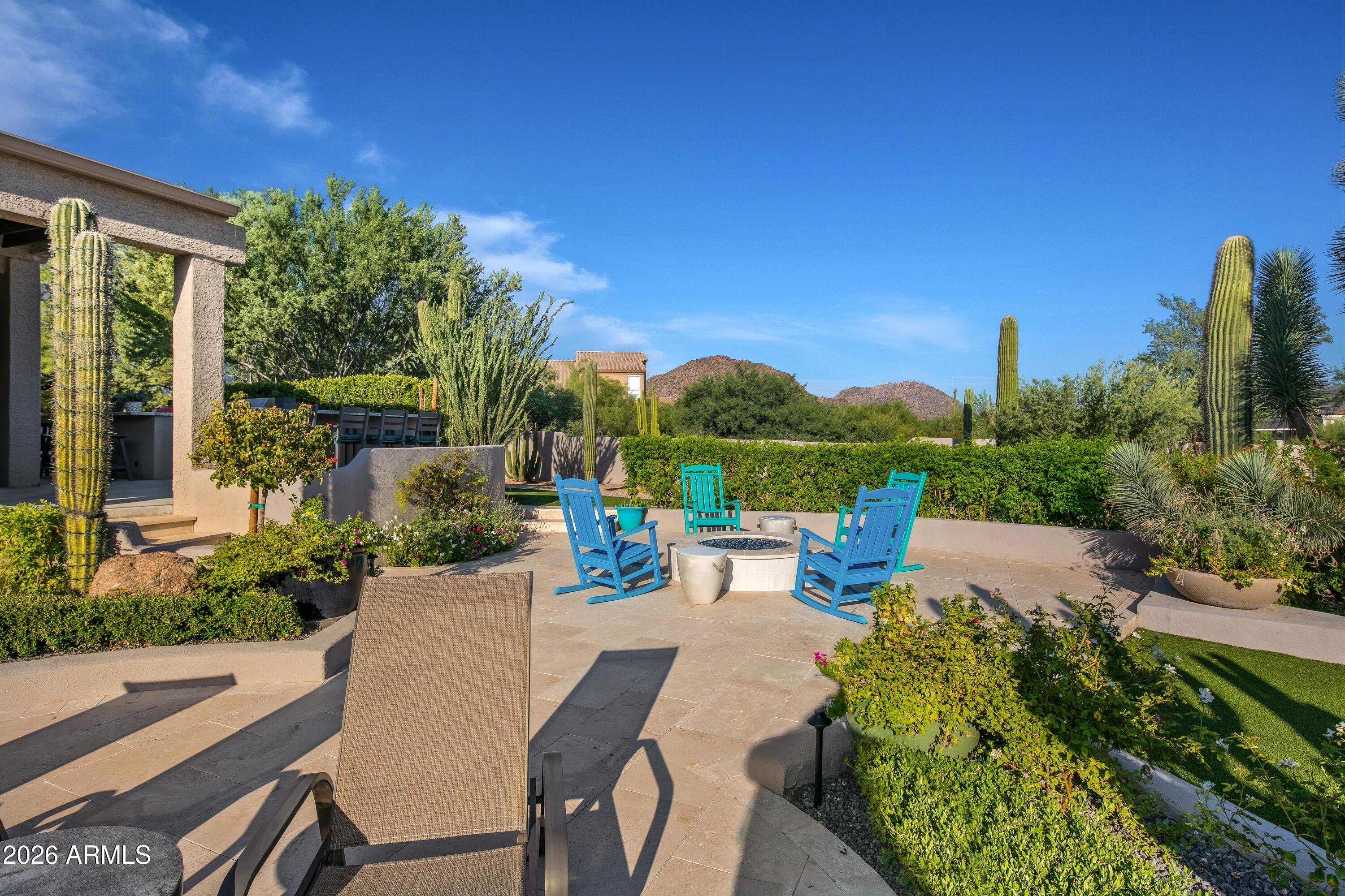 8667 E LARIAT Lane