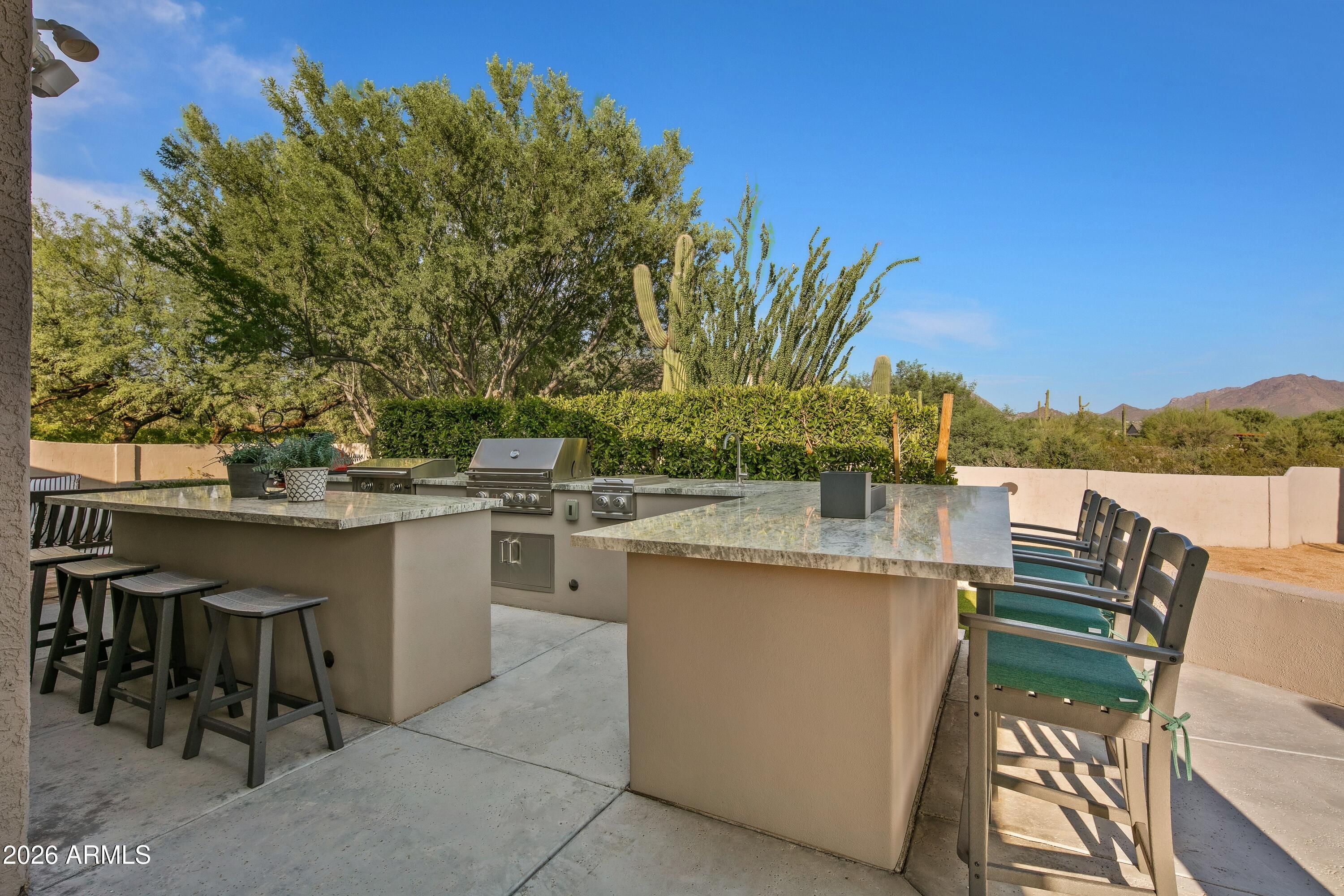 8667 E LARIAT Lane