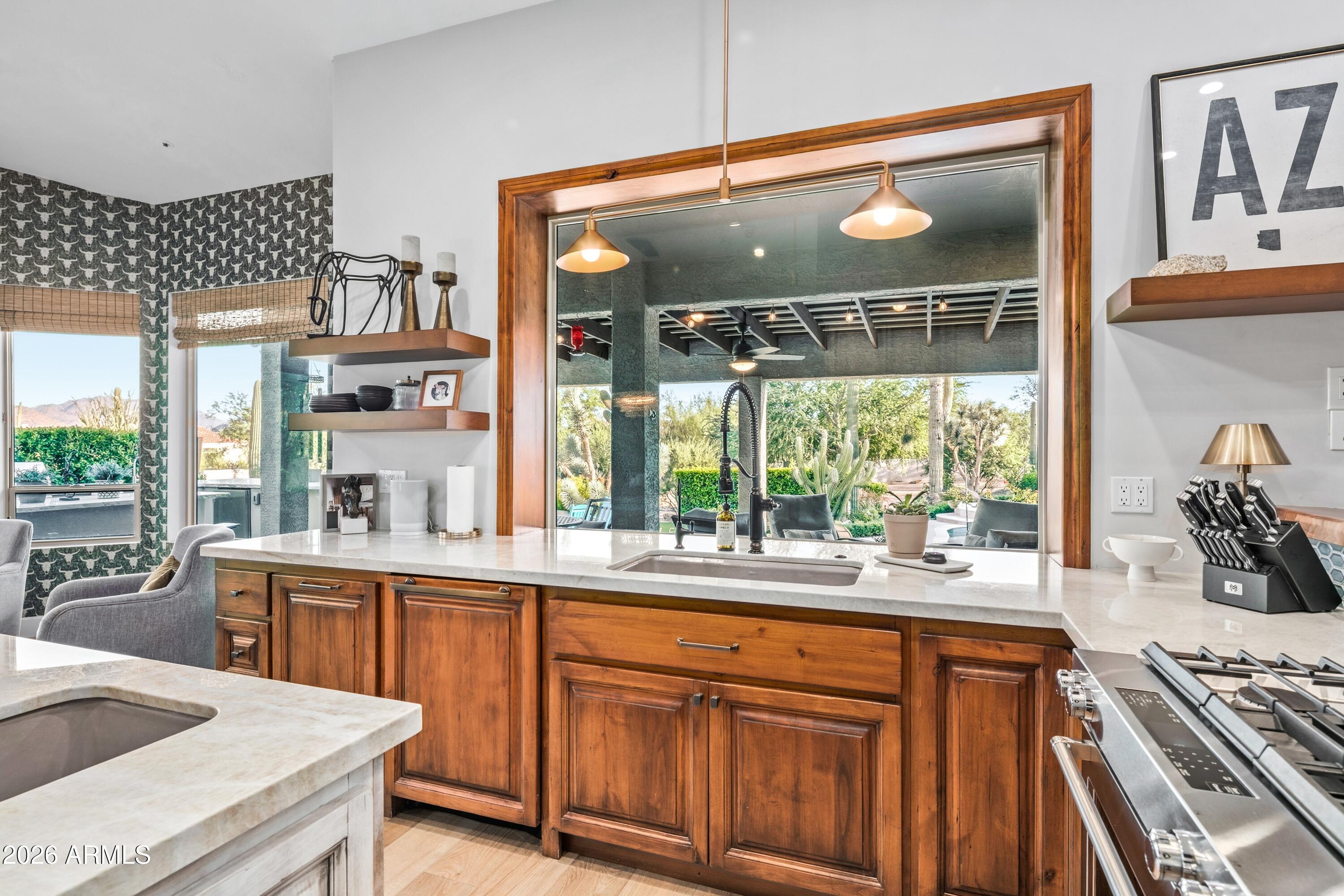 8667 E LARIAT Lane