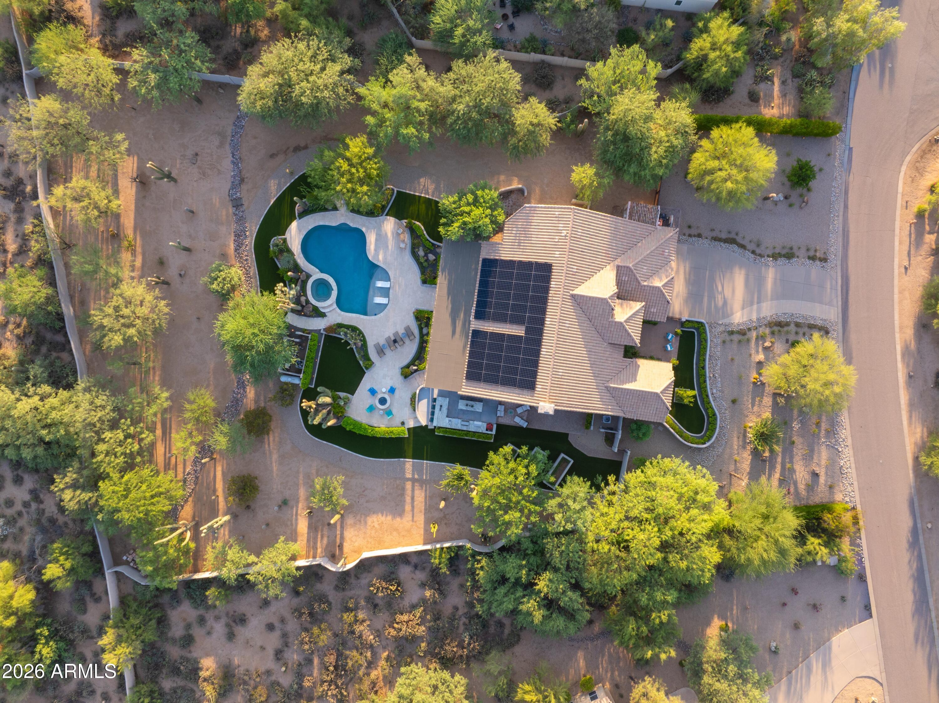 8667 E LARIAT Lane