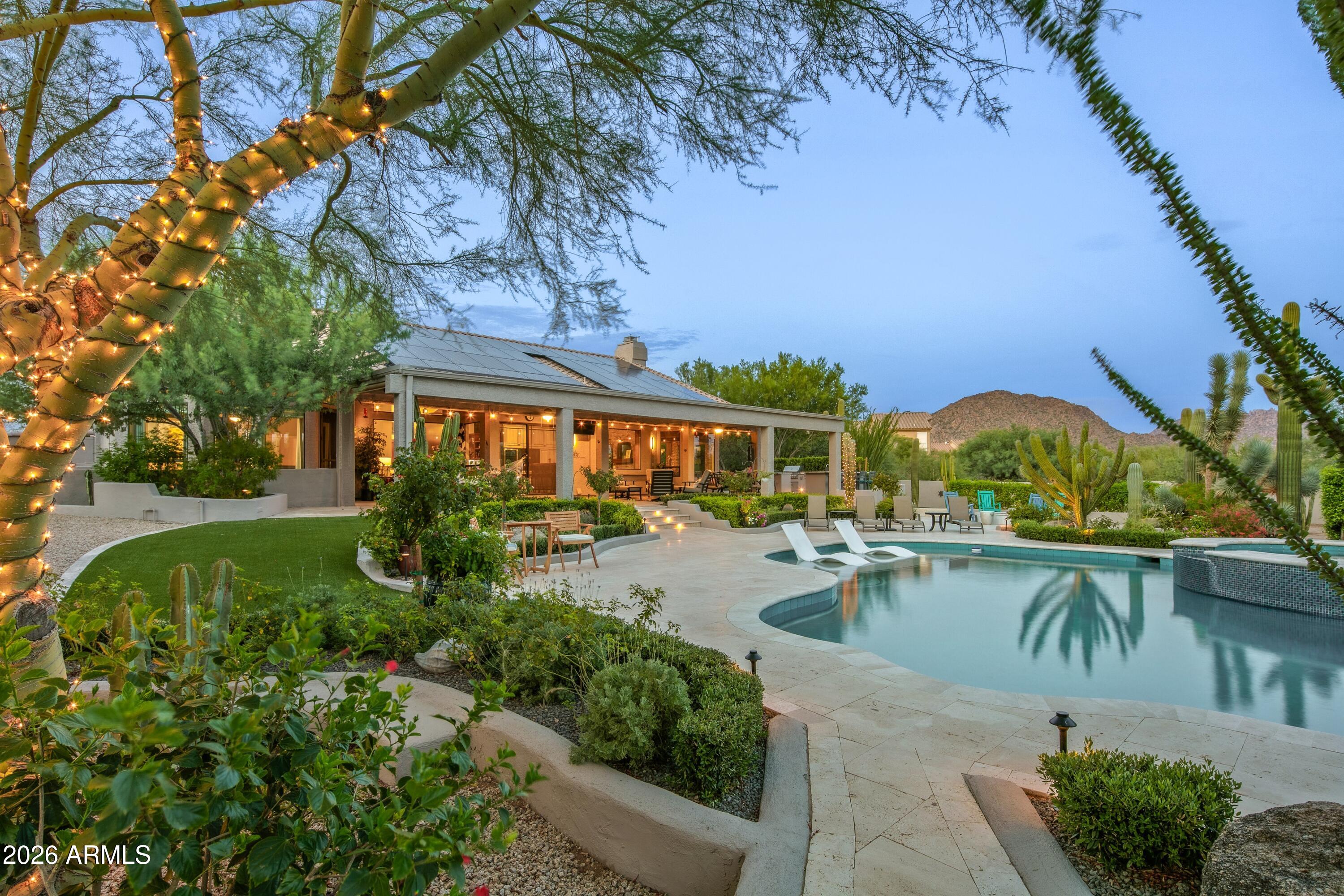 8667 E LARIAT Lane