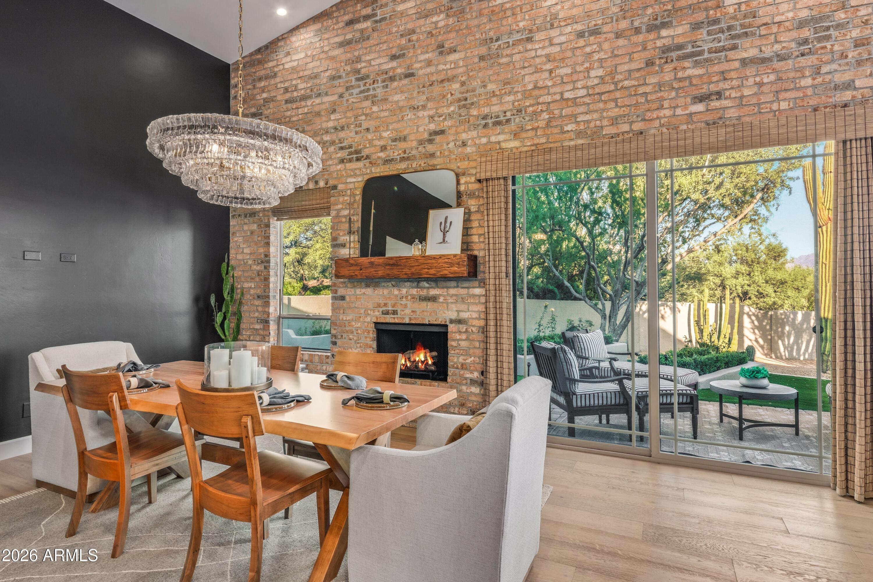 8667 E LARIAT Lane