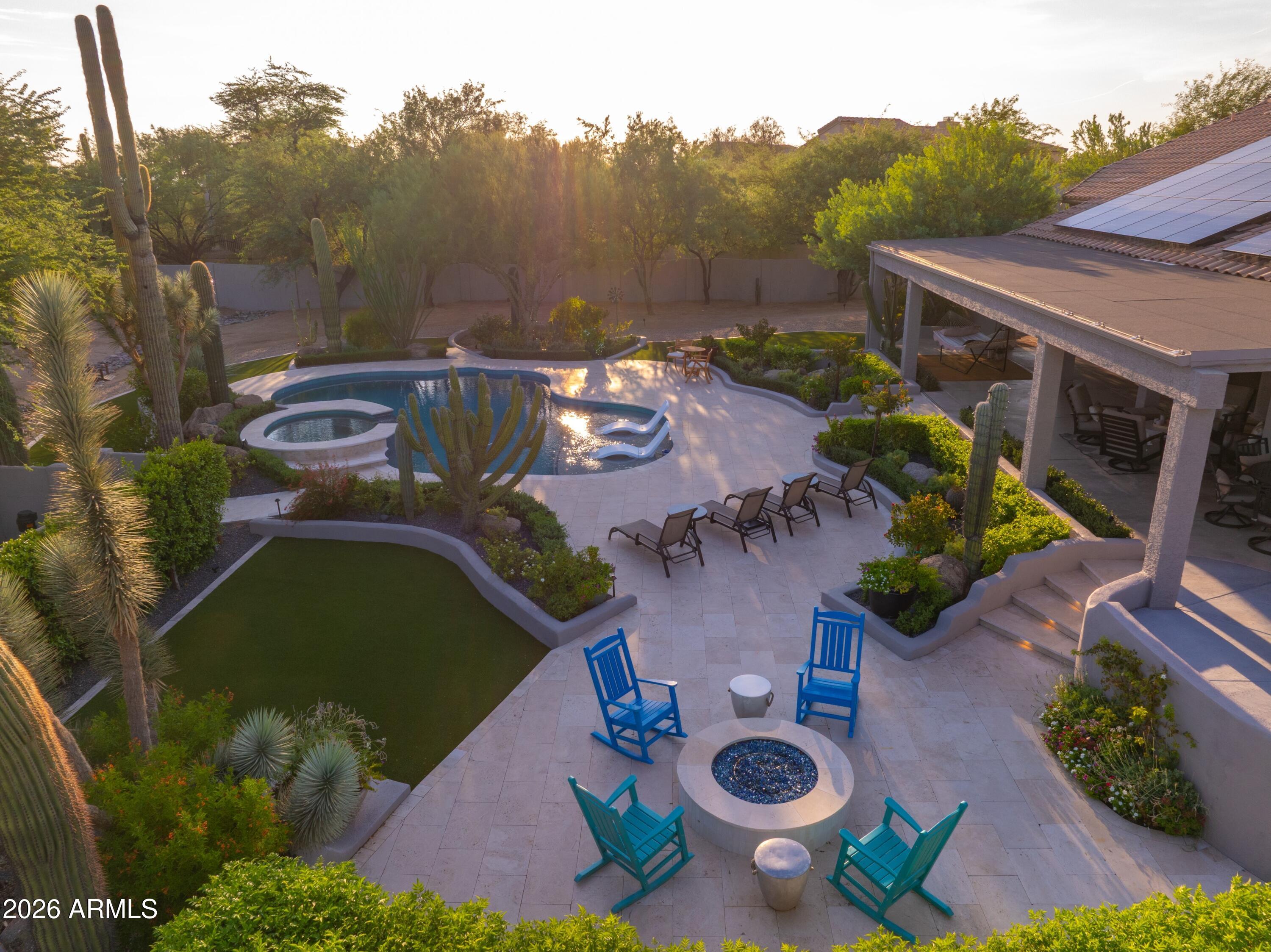 8667 E LARIAT Lane