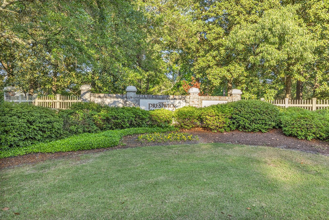 2114 N Berwick Dr.