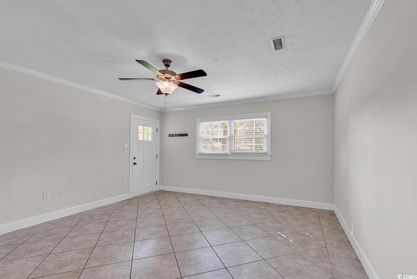 618 Gumbo Limbo Ln.