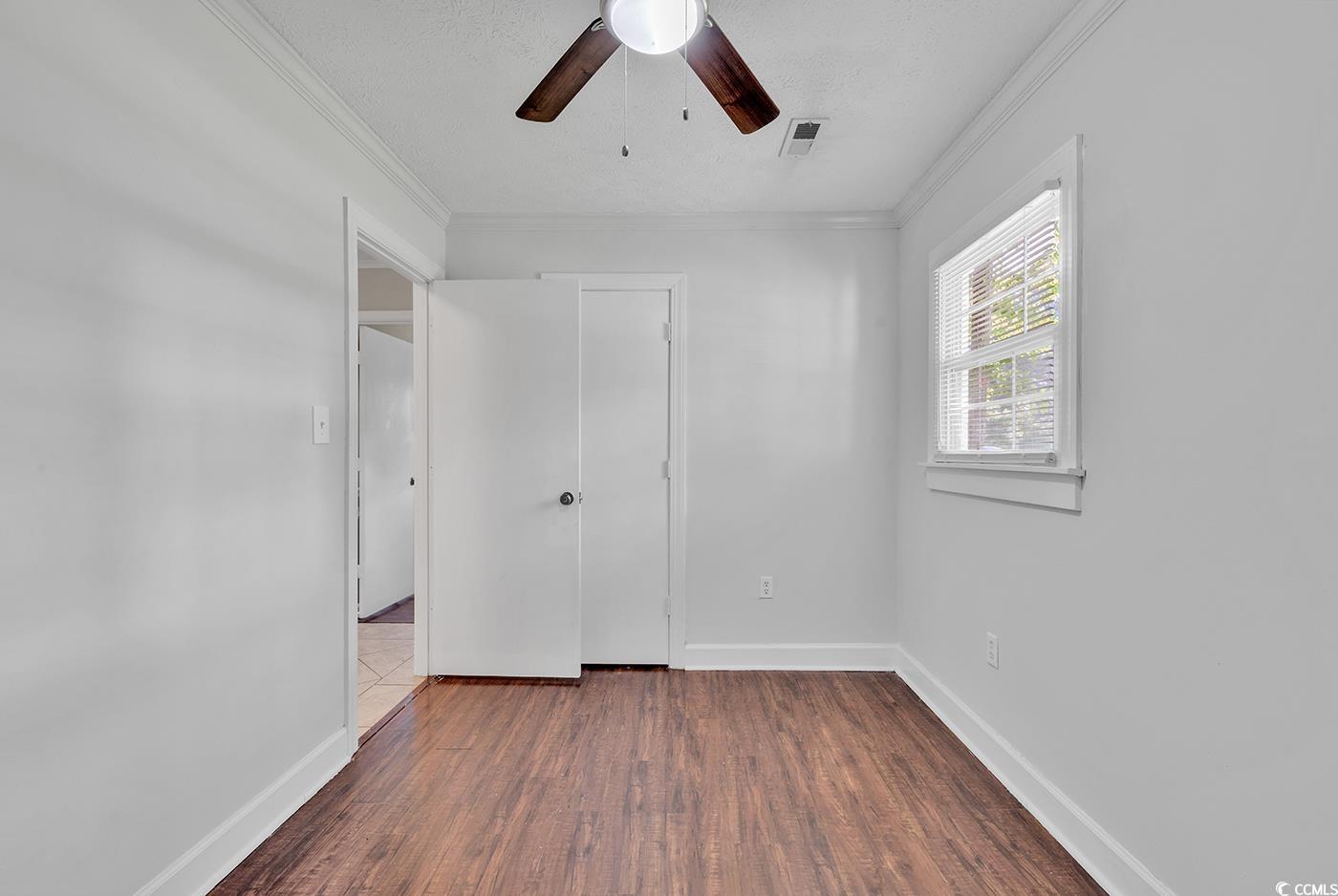 618 Gumbo Limbo Ln.