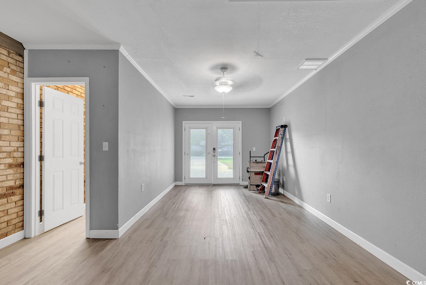 618 Gumbo Limbo Ln.
