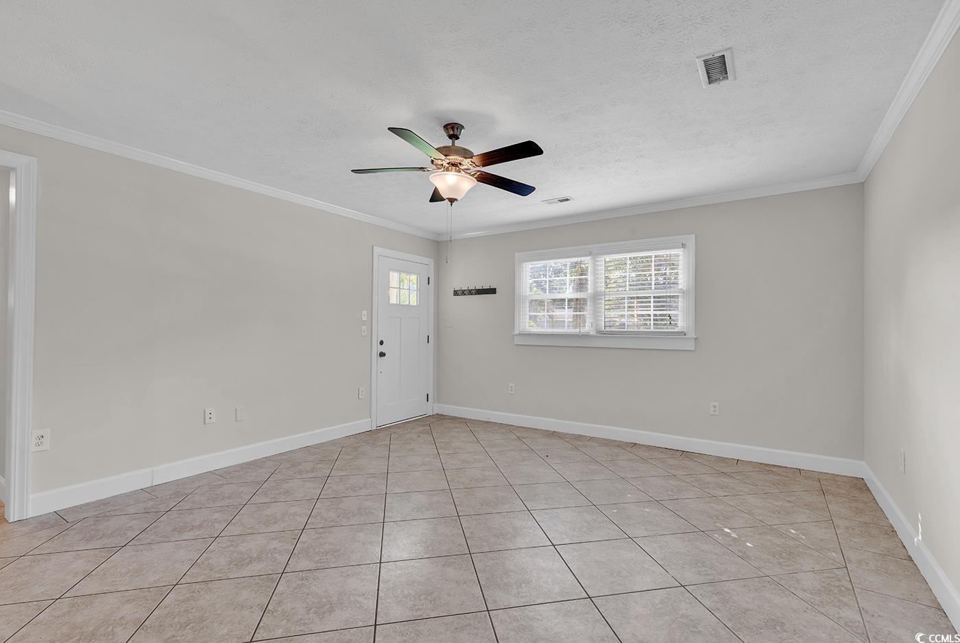 618 Gumbo Limbo Ln.