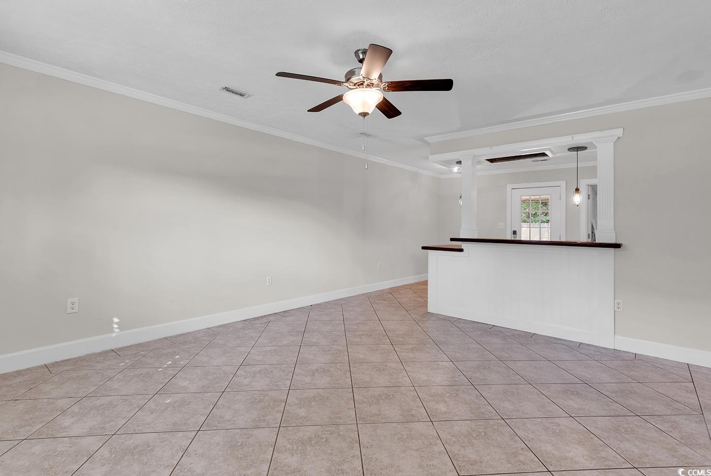 618 Gumbo Limbo Ln.