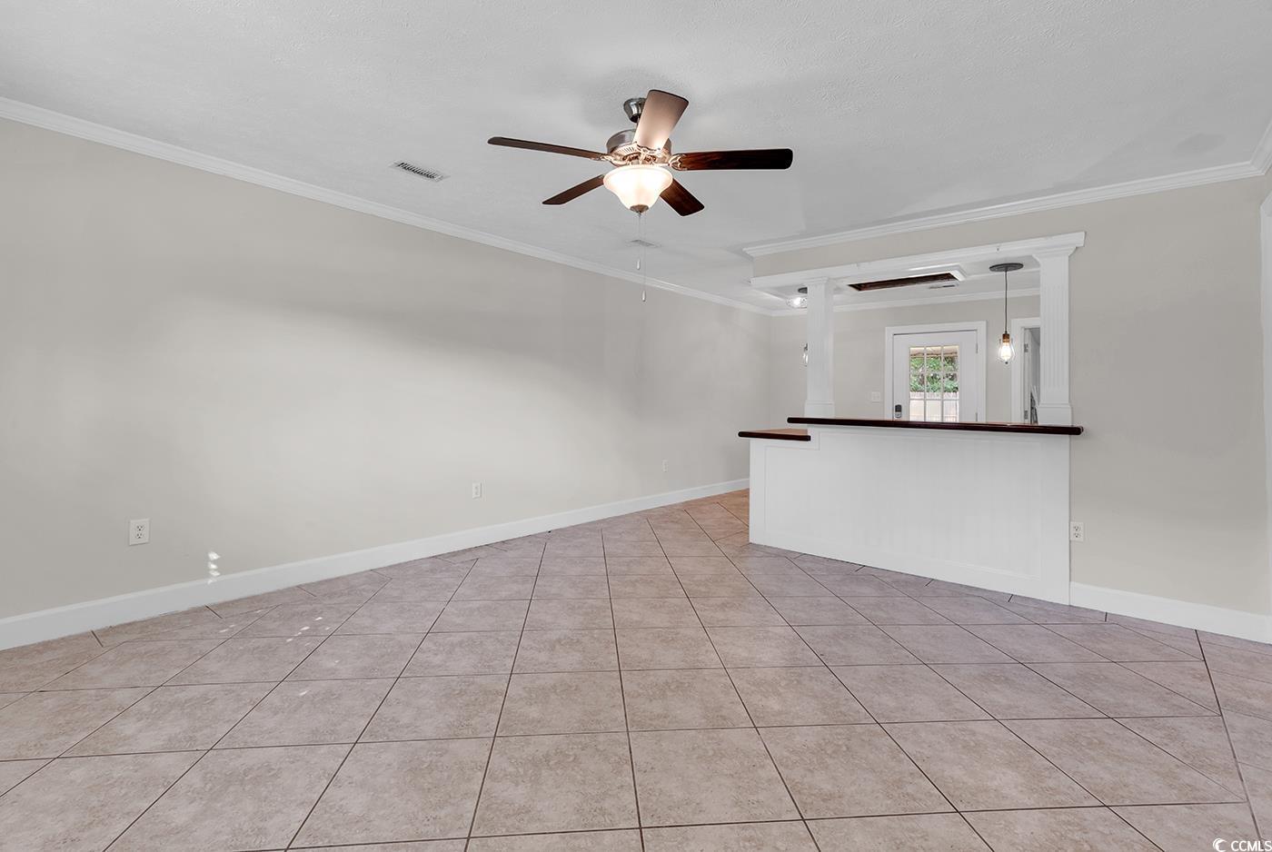 618 Gumbo Limbo Ln.
