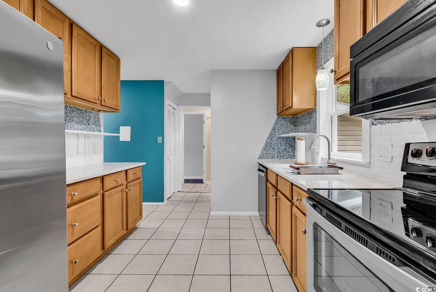 715 9th Ave. S