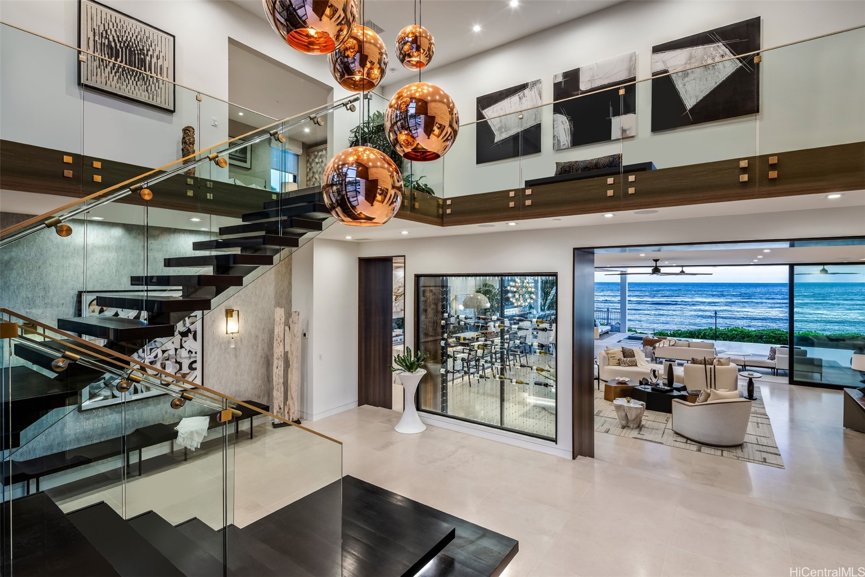 213 Kaalawai Place