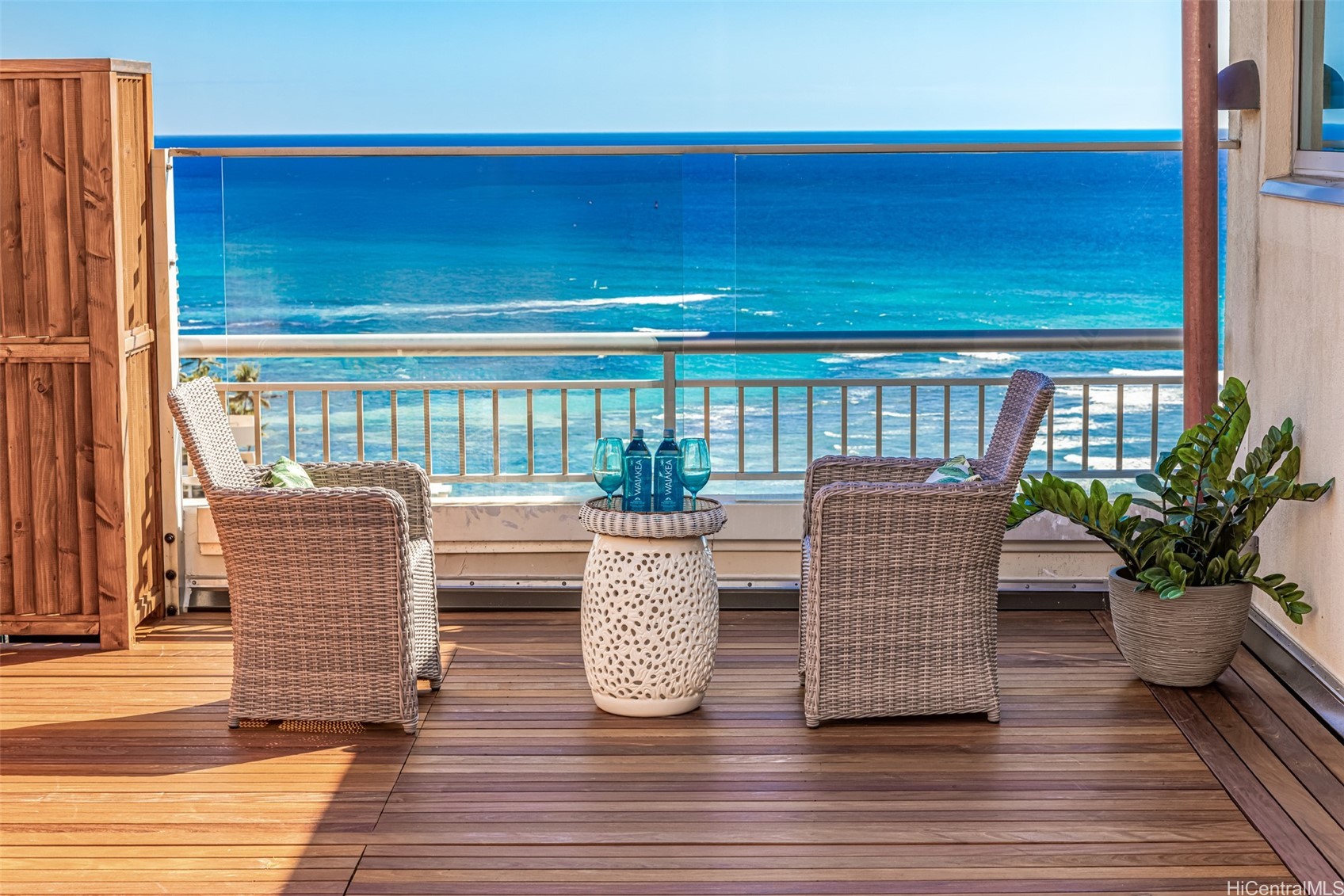 2895 Kalakaua Avenue Grand PH/PH 2