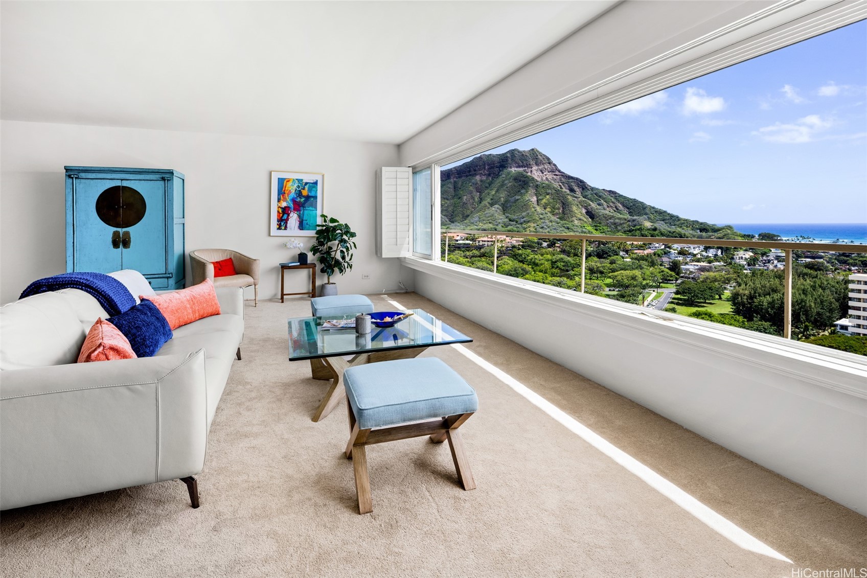 2895 Kalakaua Avenue PH5