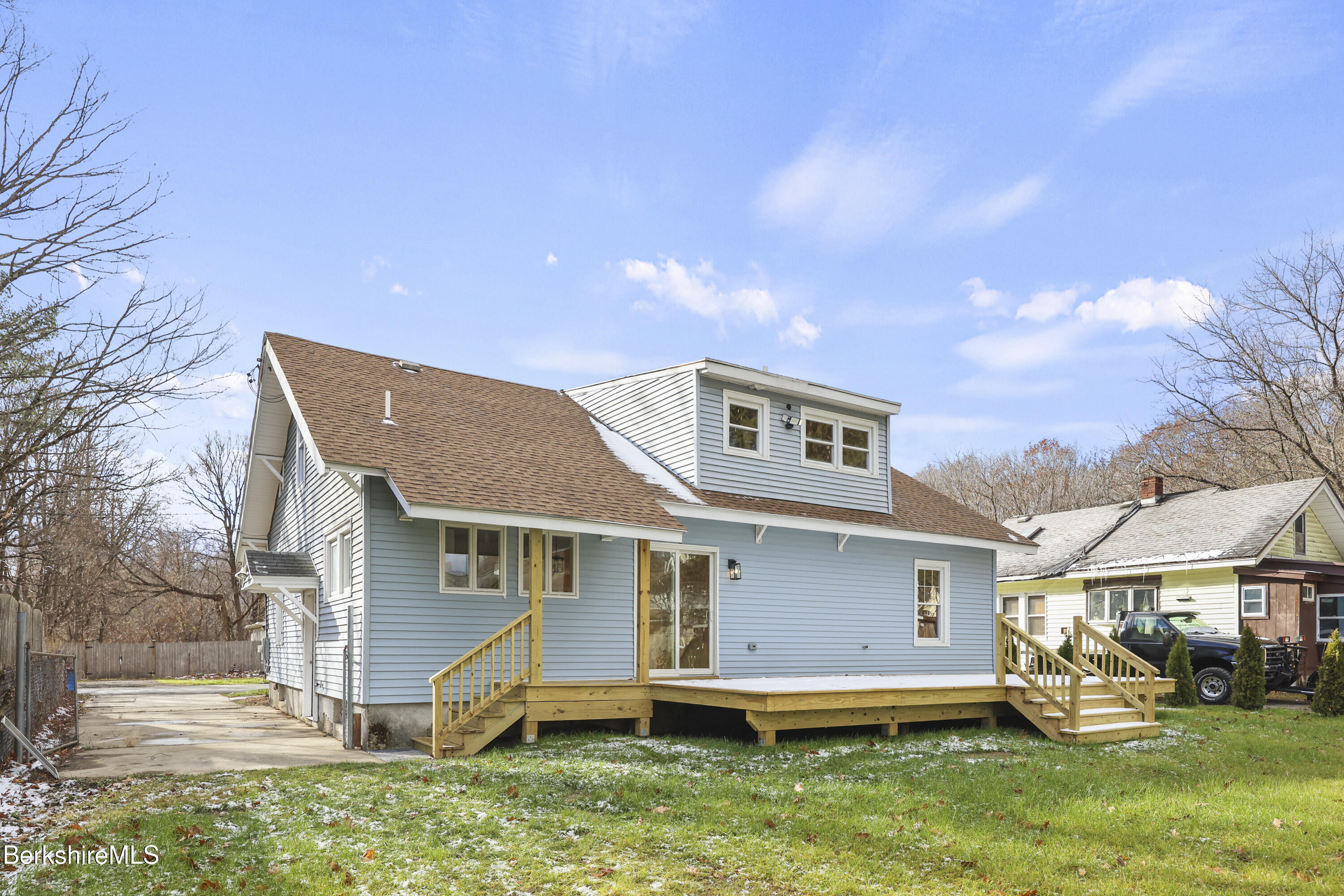 100 Boylston Street Ext