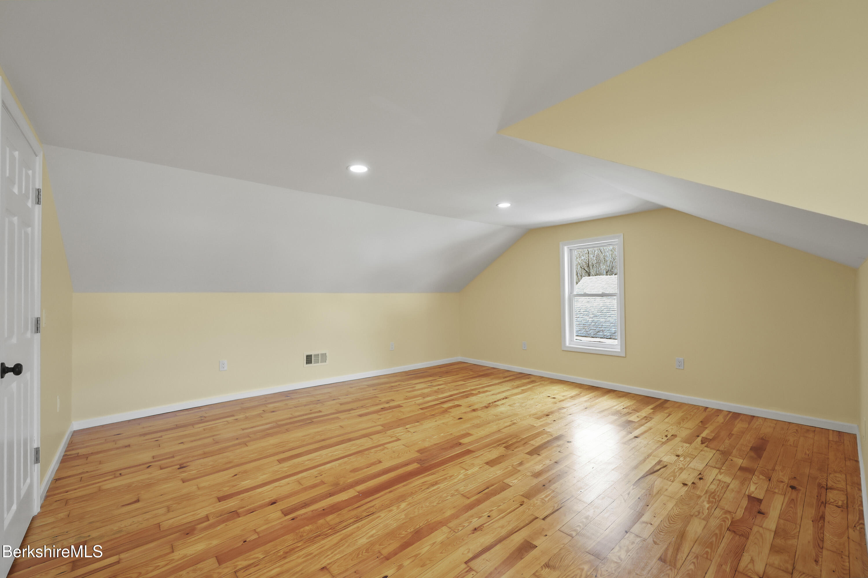 100 Boylston Street Ext