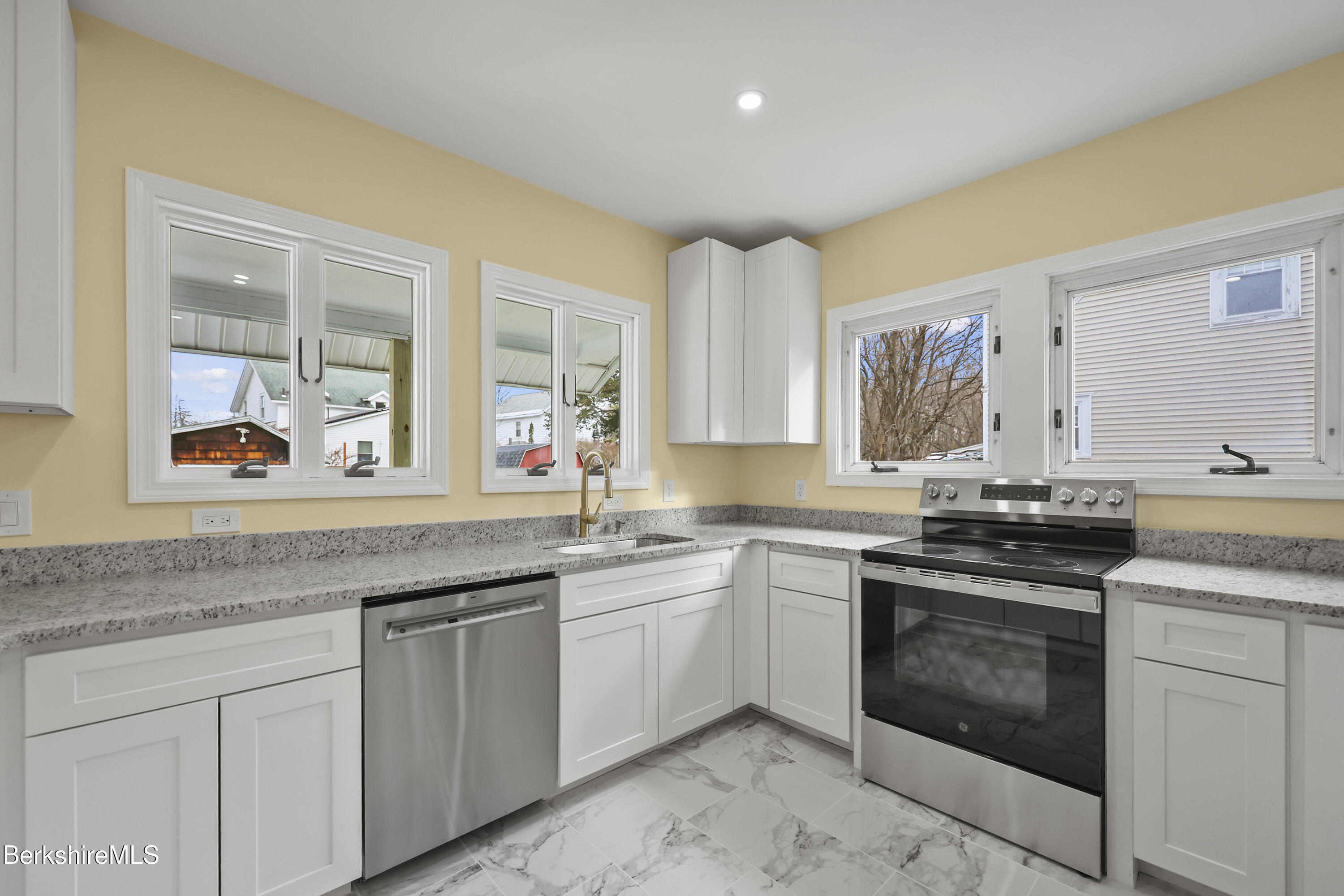 100 Boylston Street Ext