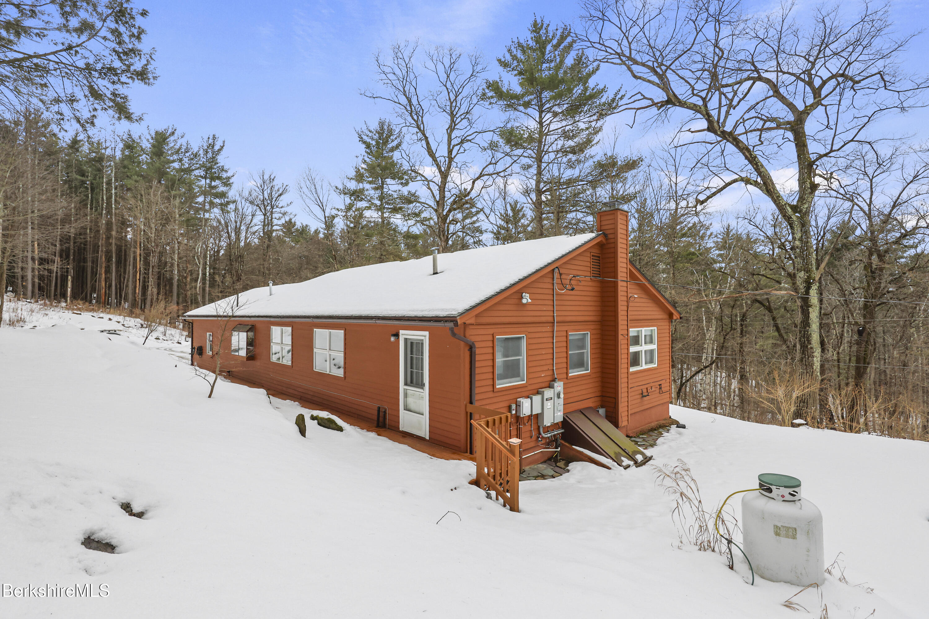 40 Prospect Hill Rd
