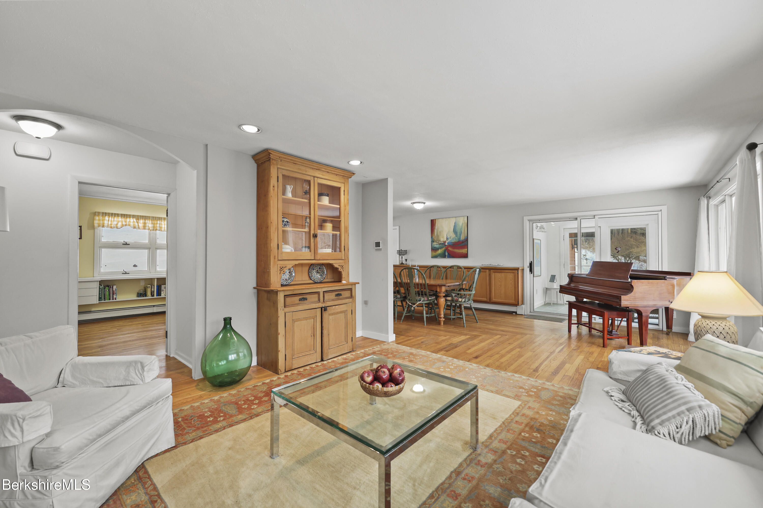 40 Prospect Hill Rd