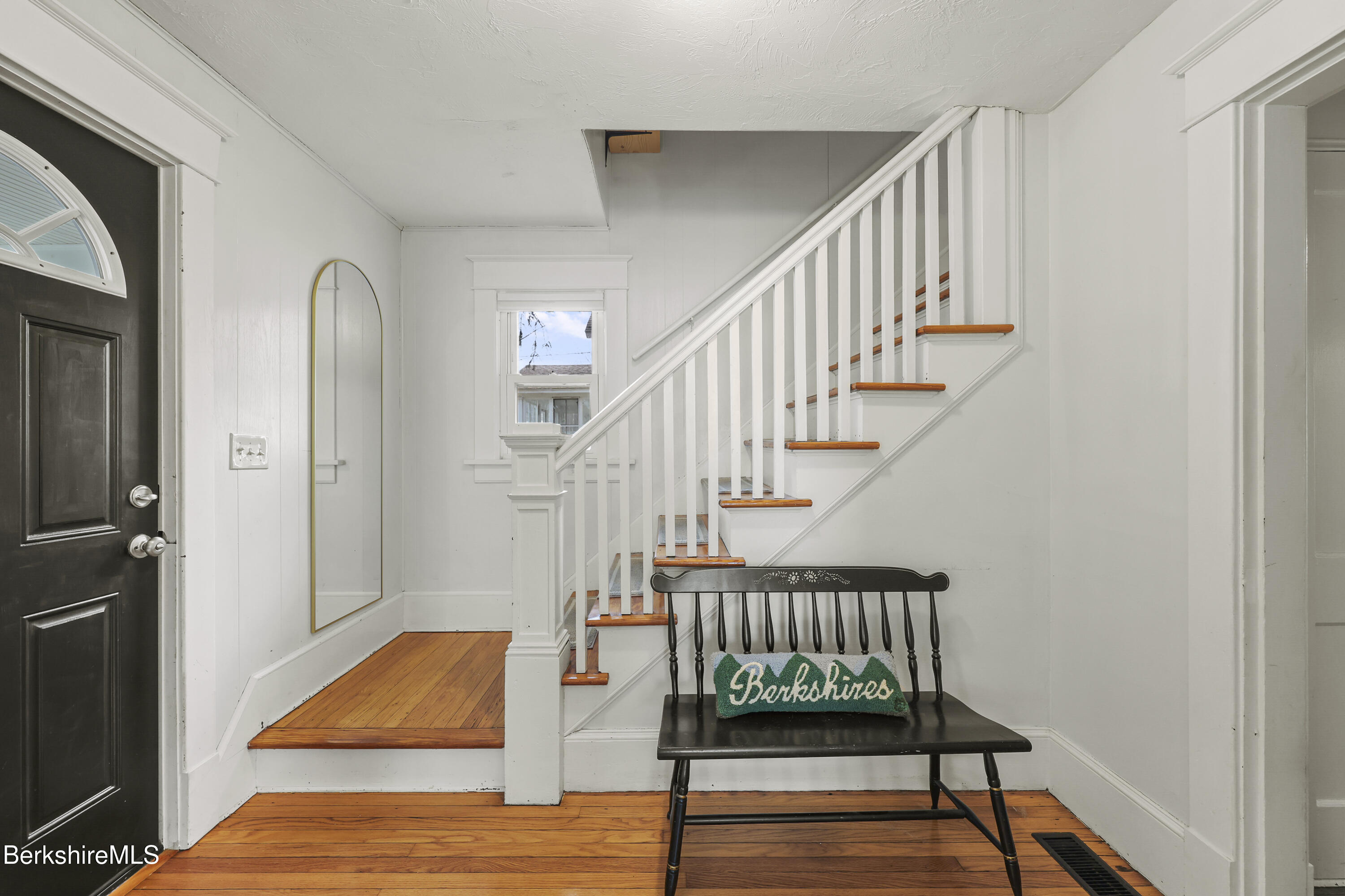 27 Morgan St