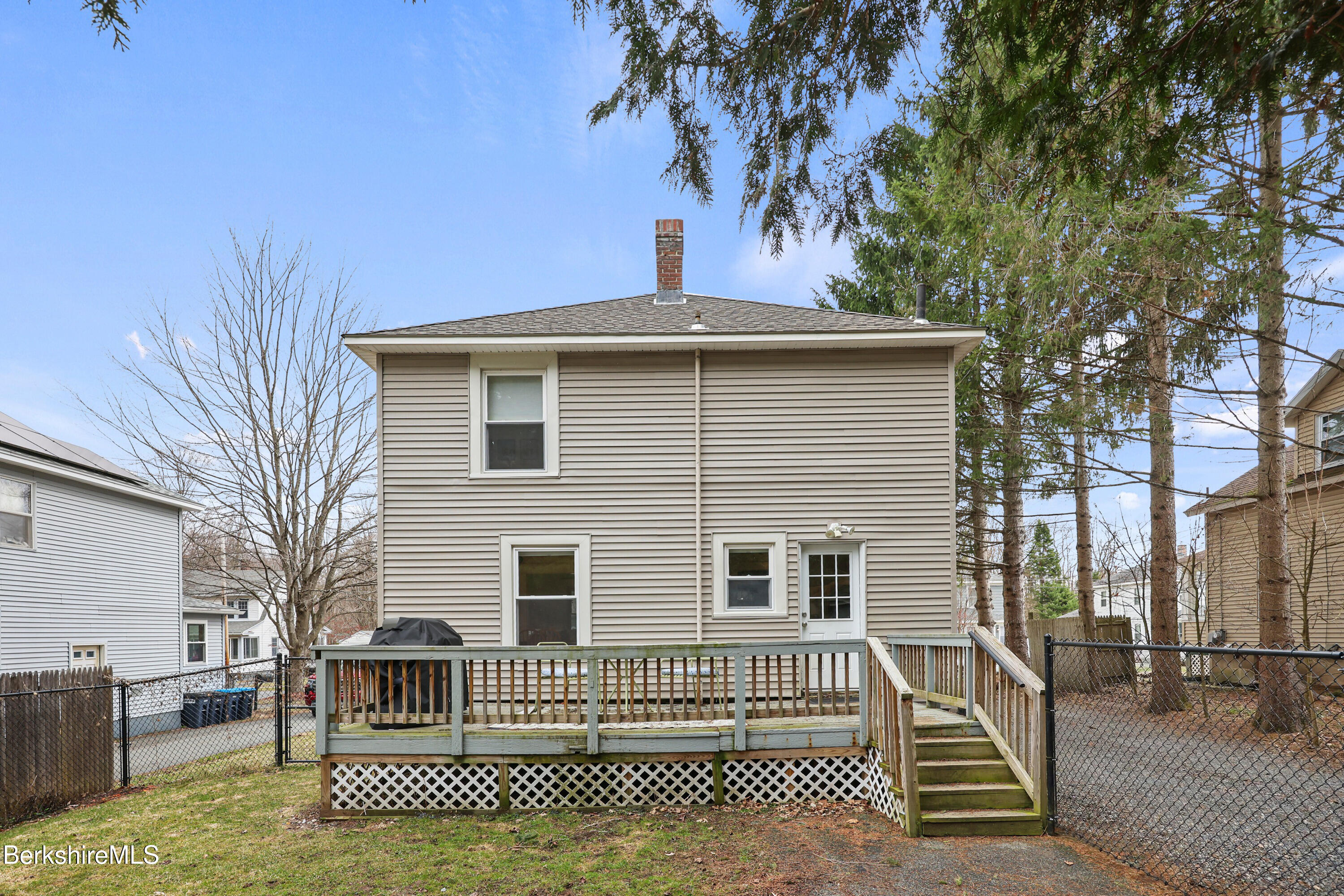 27 Morgan St
