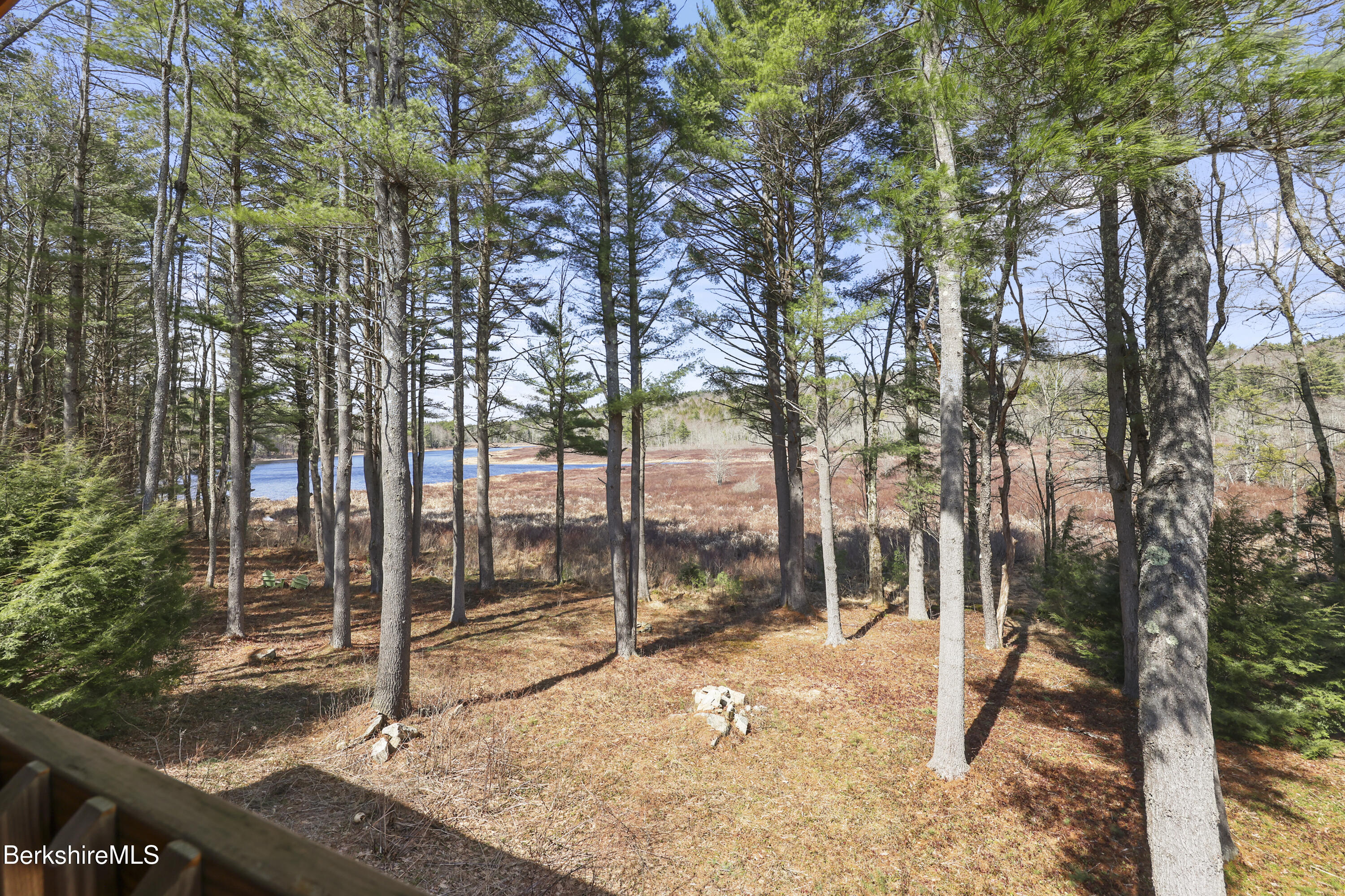 633 E Otis Rd