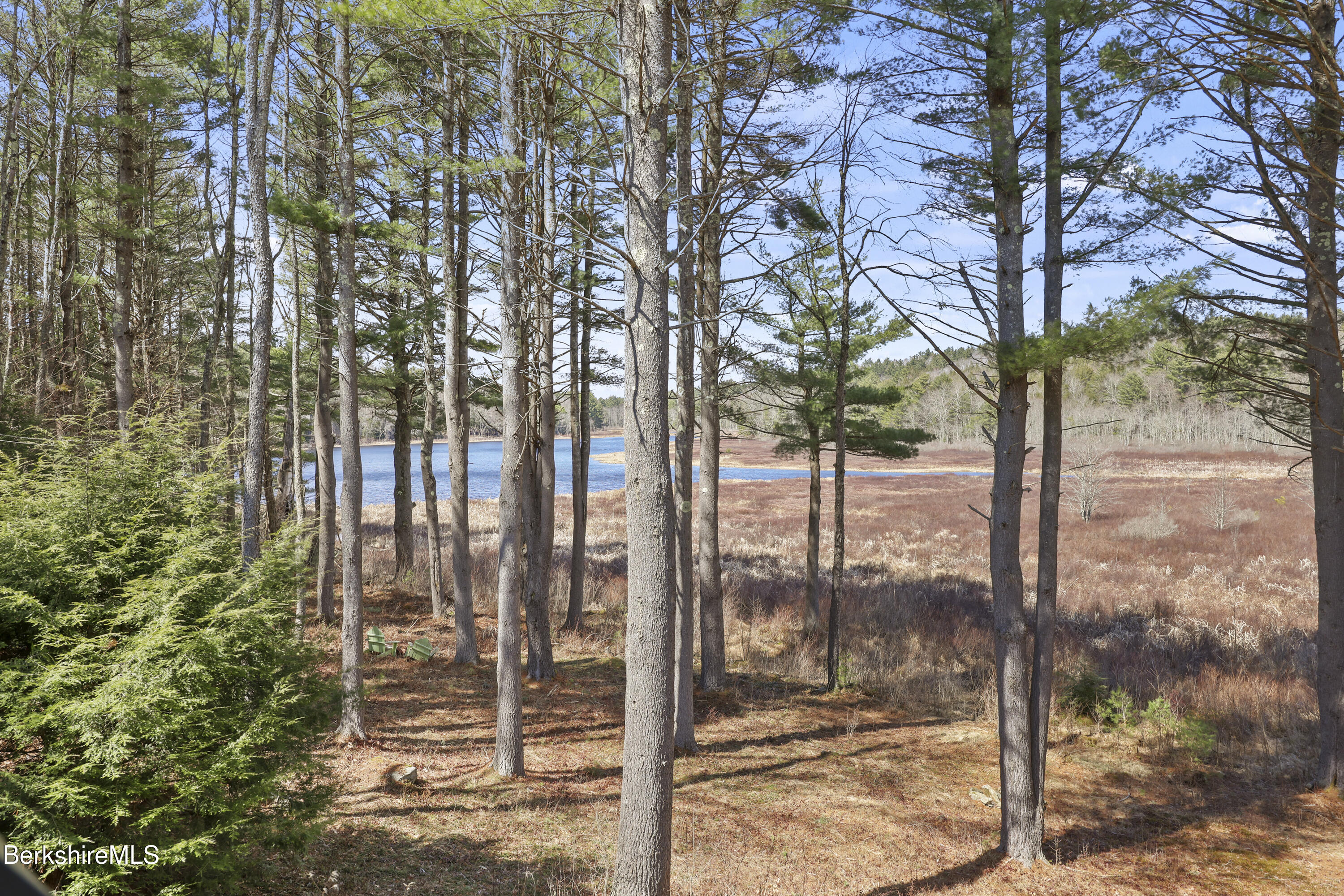 633 E Otis Rd
