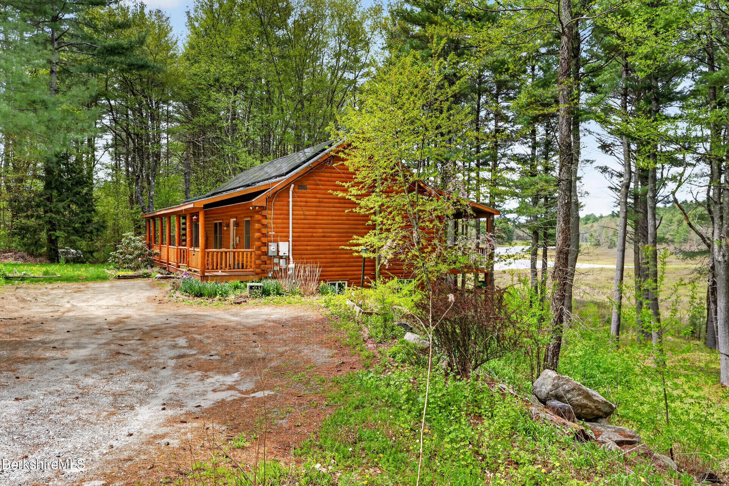 633 E Otis Rd