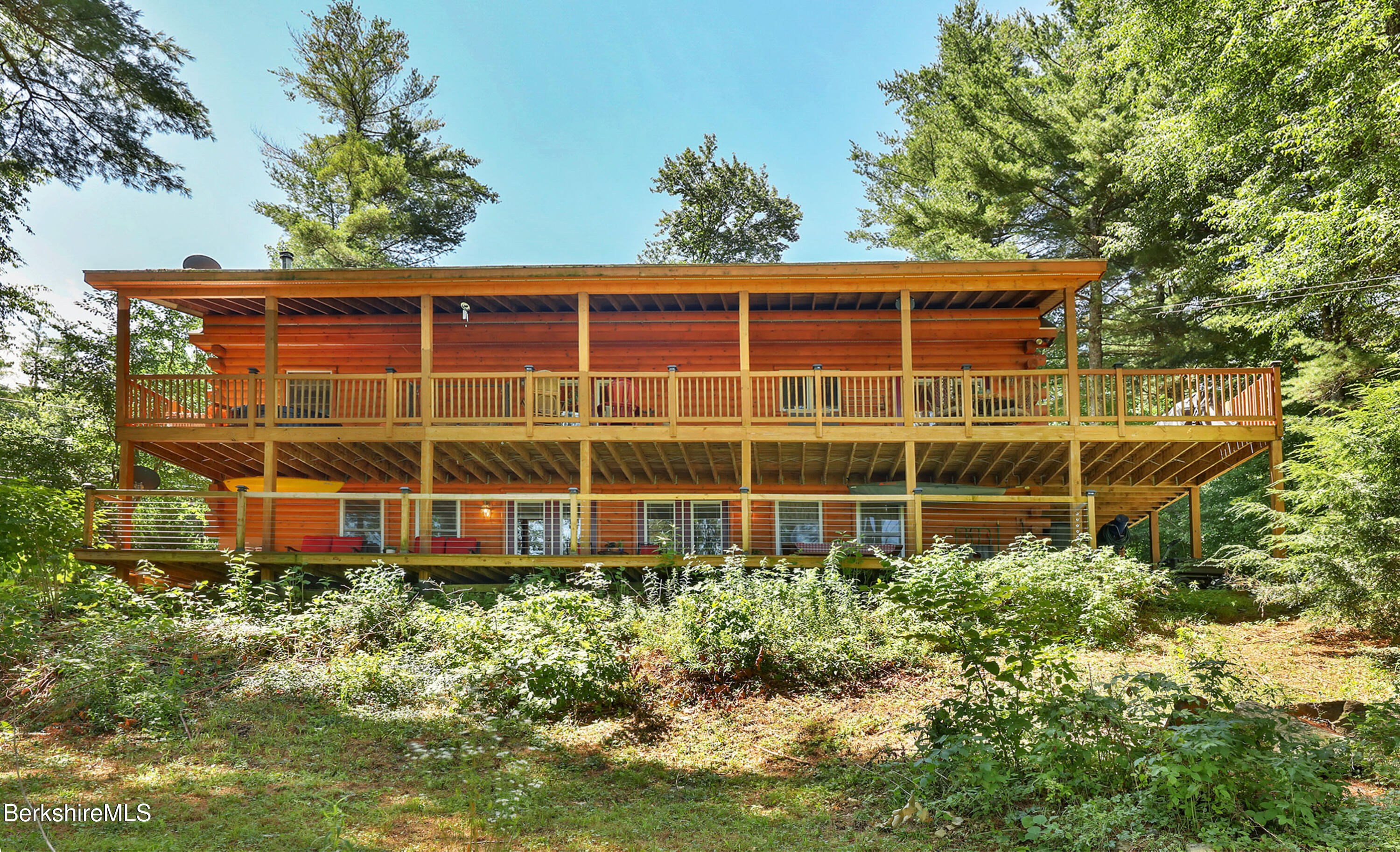 633 E Otis Rd
