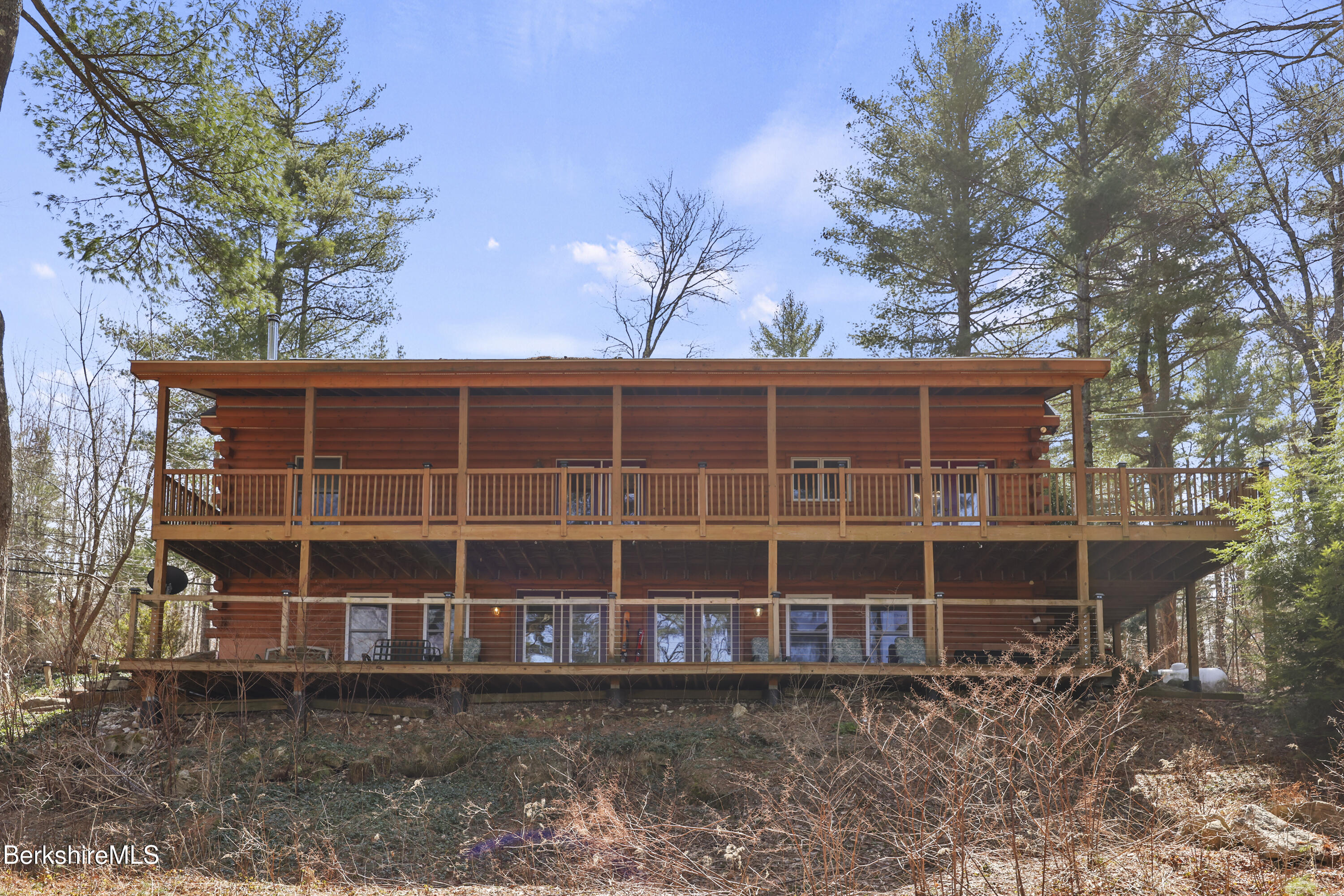 633 E Otis Rd