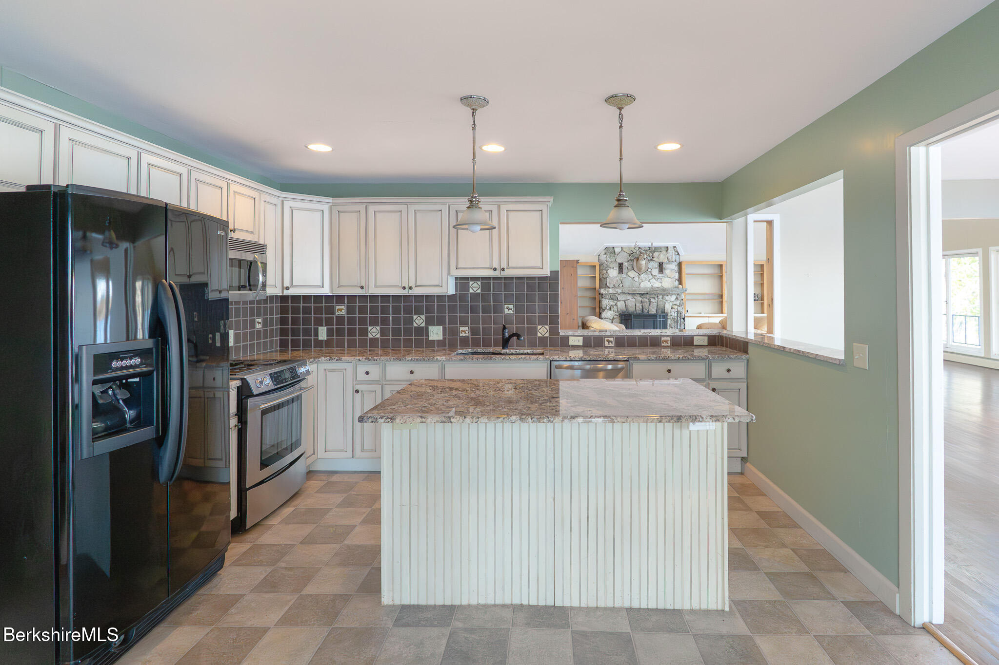 122 Blythewood Dr