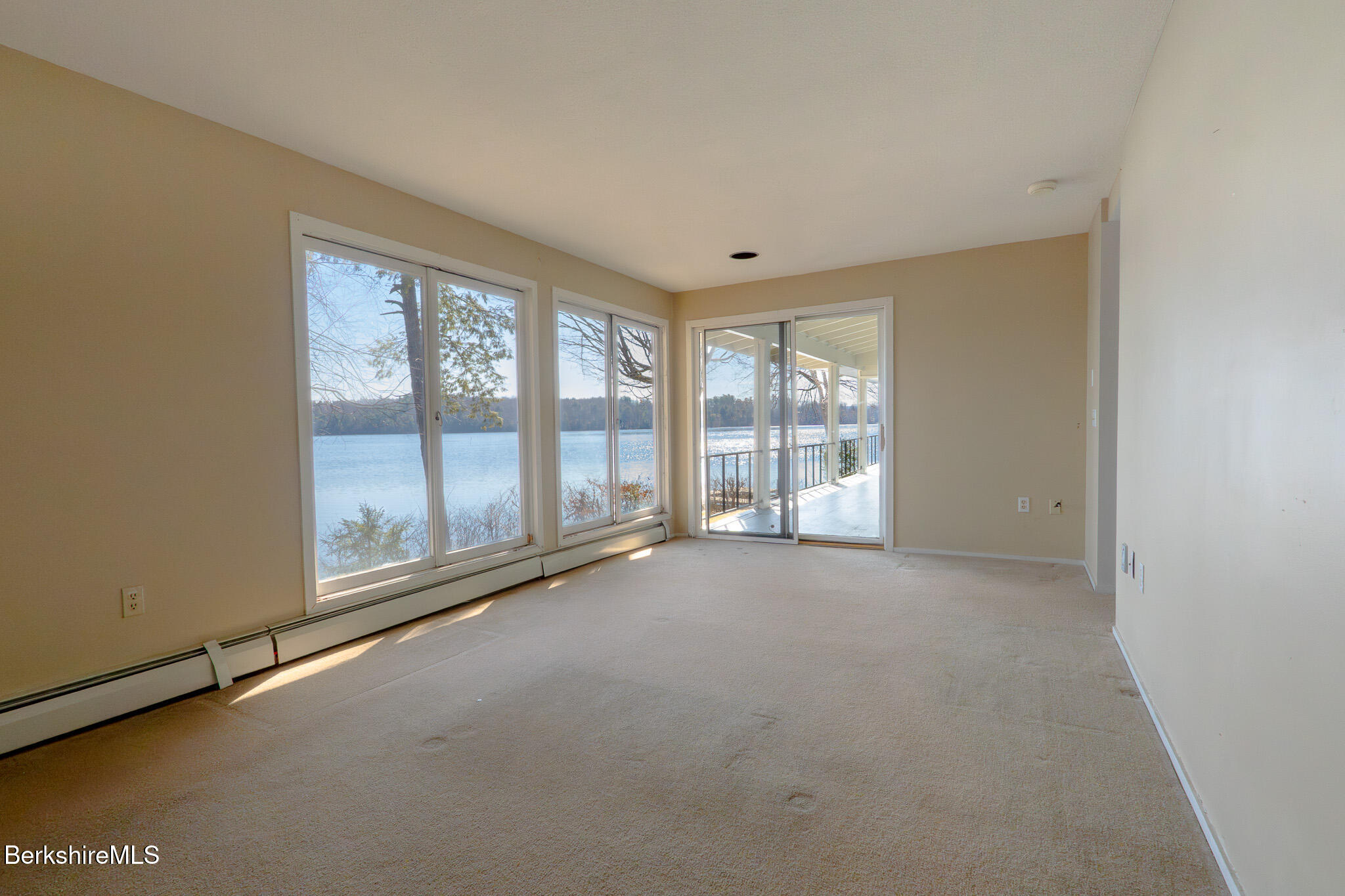 122 Blythewood Dr