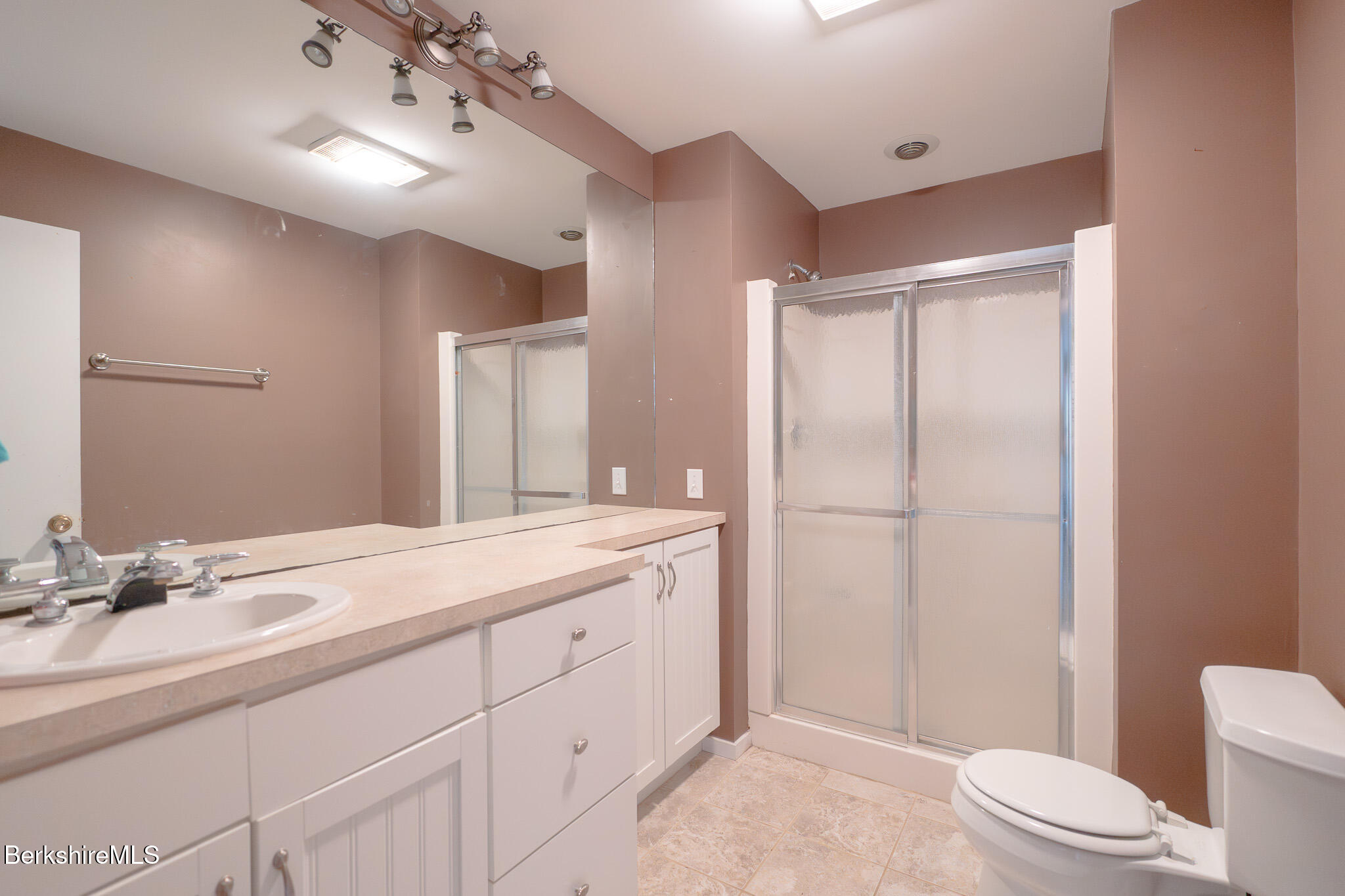 122 Blythewood Dr