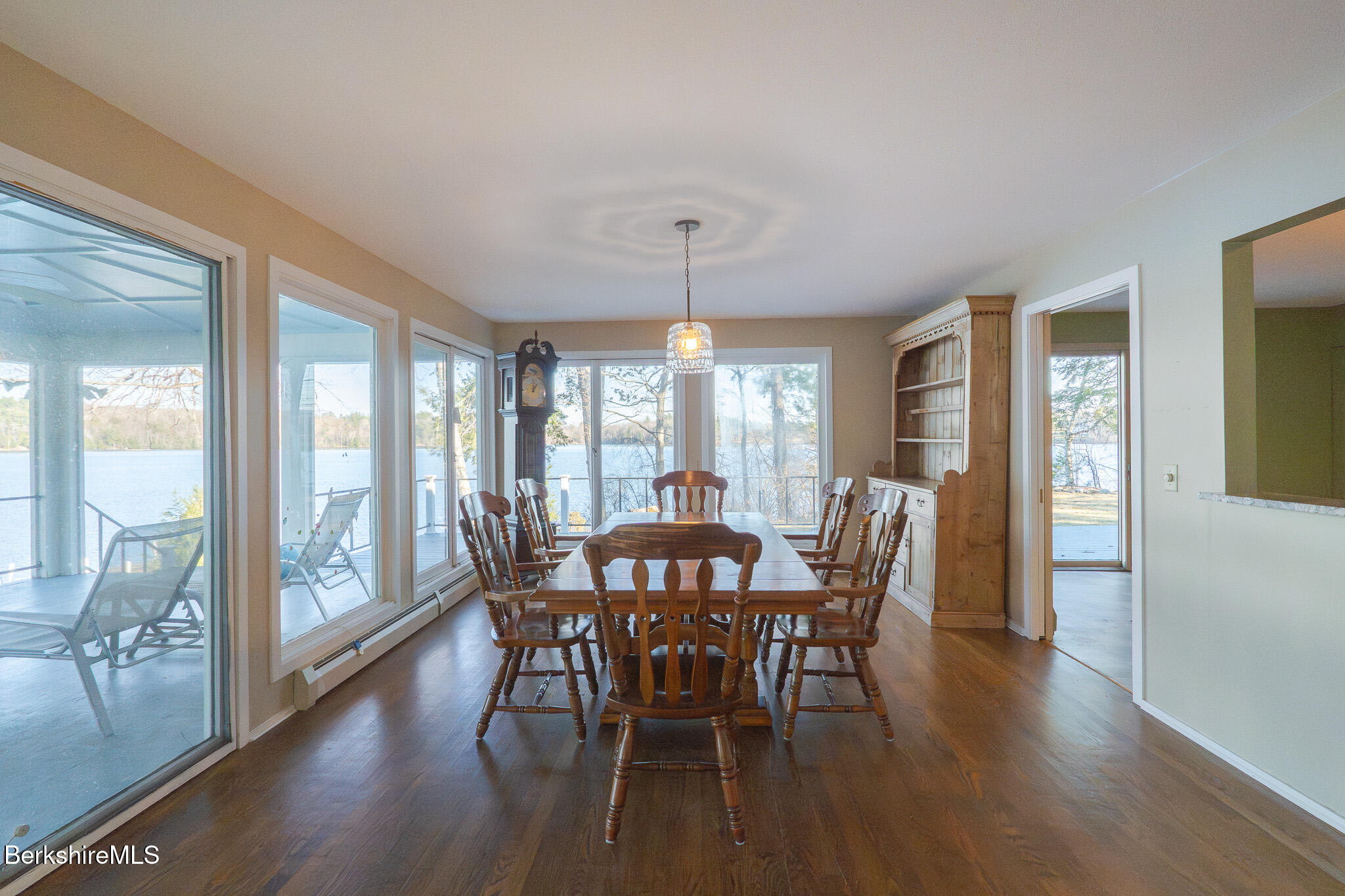 122 Blythewood Dr