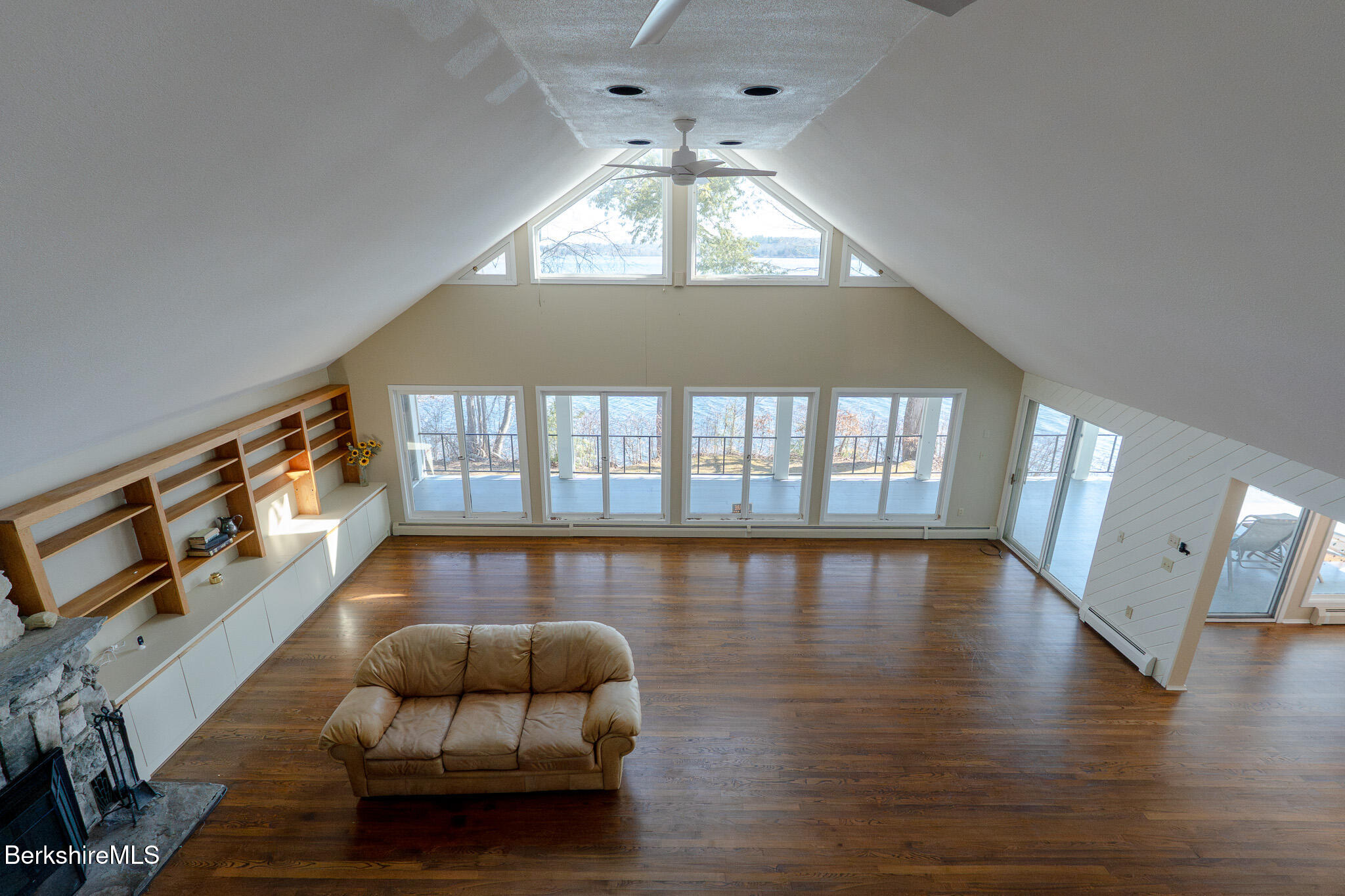 122 Blythewood Dr