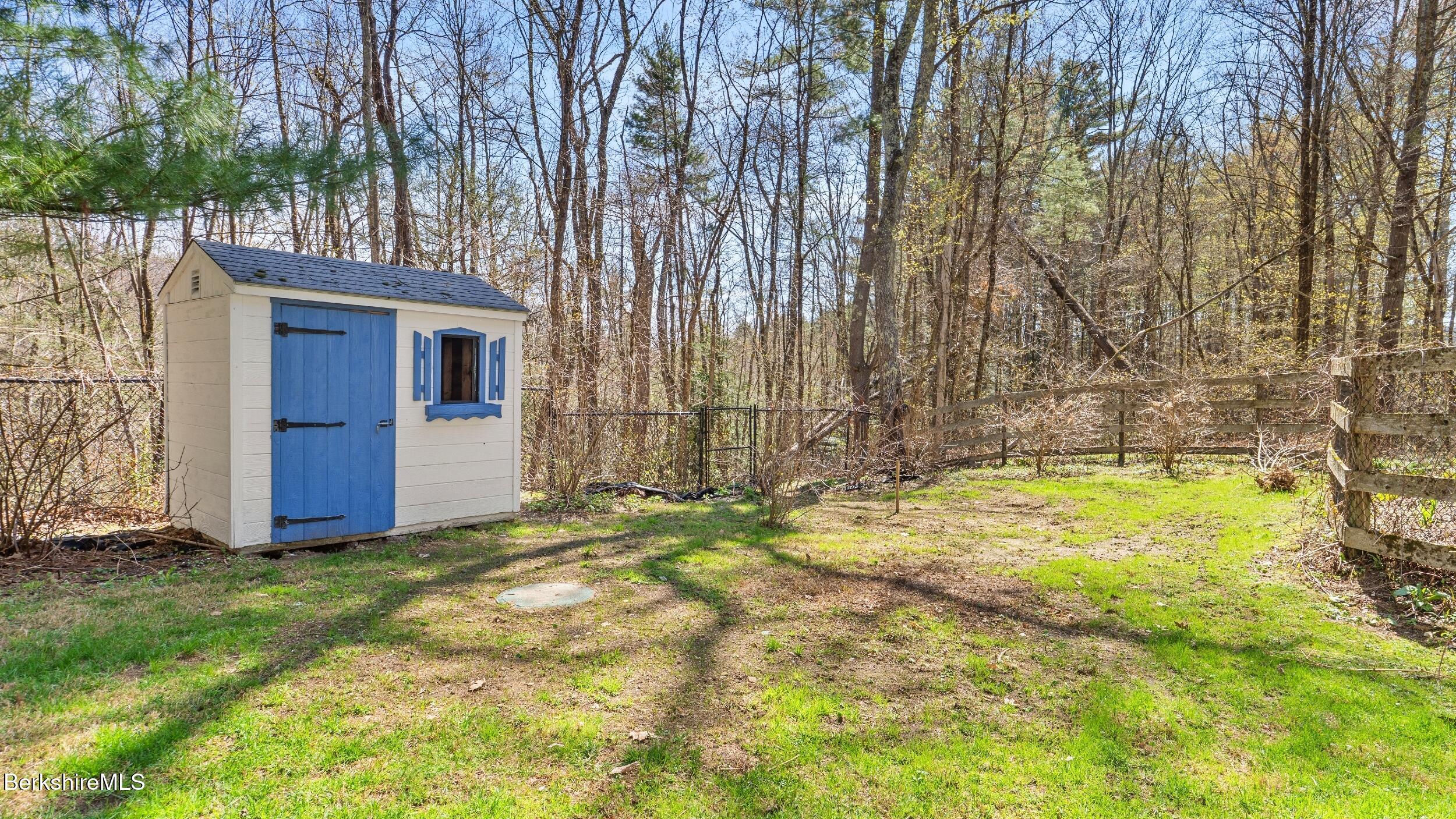 7 Lake Buel Rd