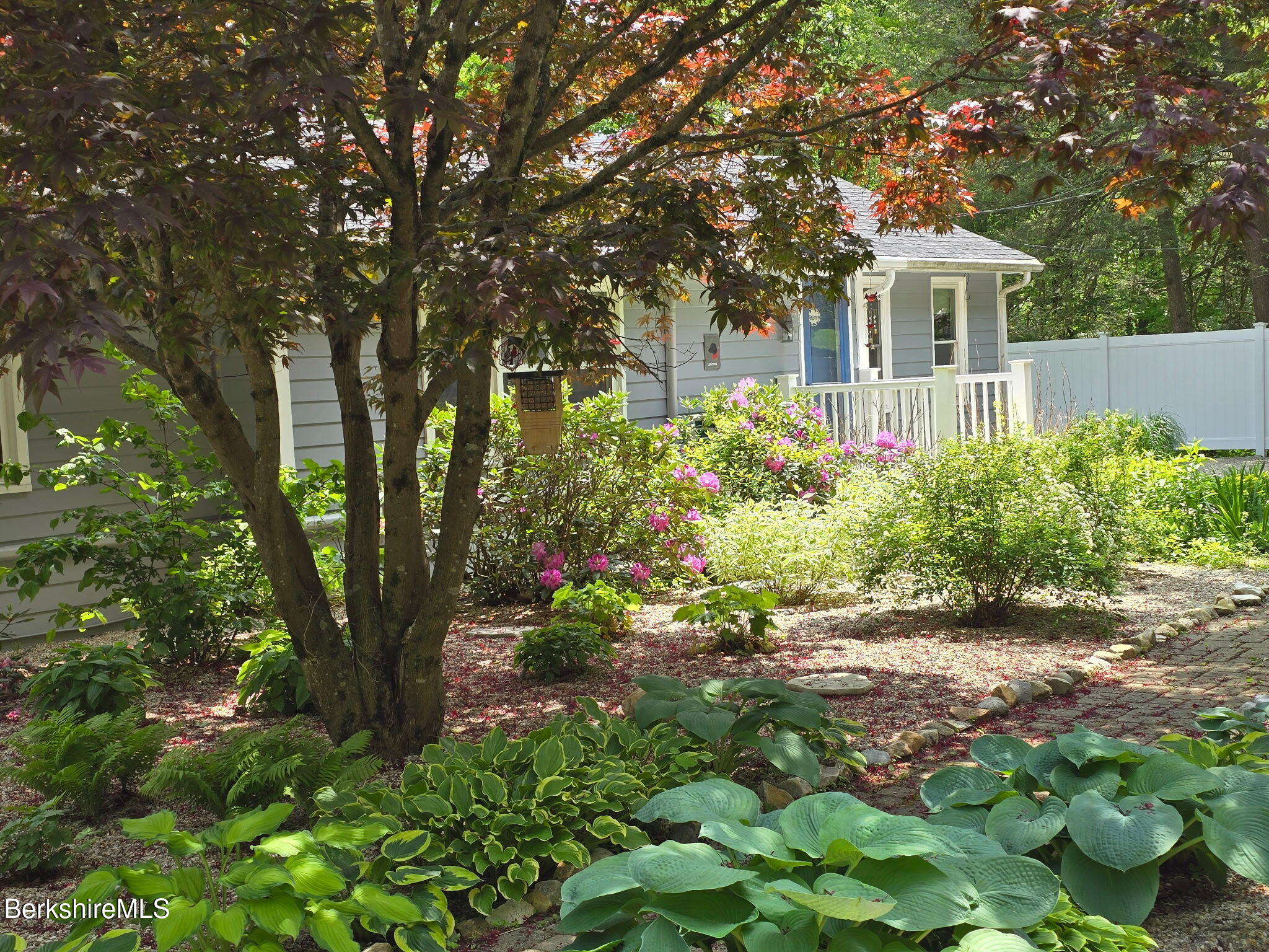 7 Lake Buel Rd