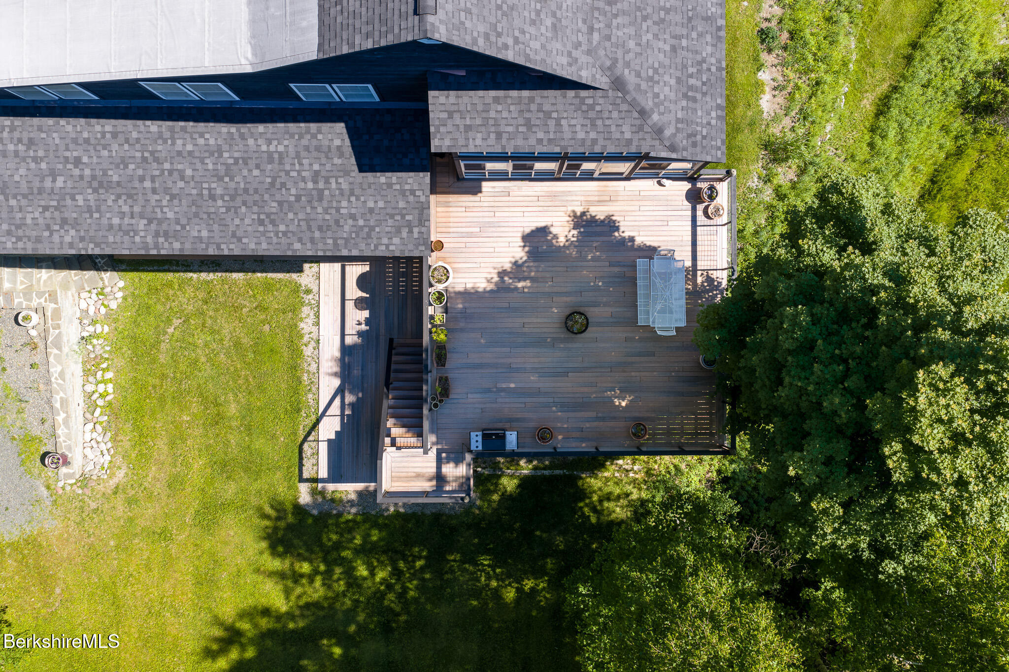 400 Rathbun Rd