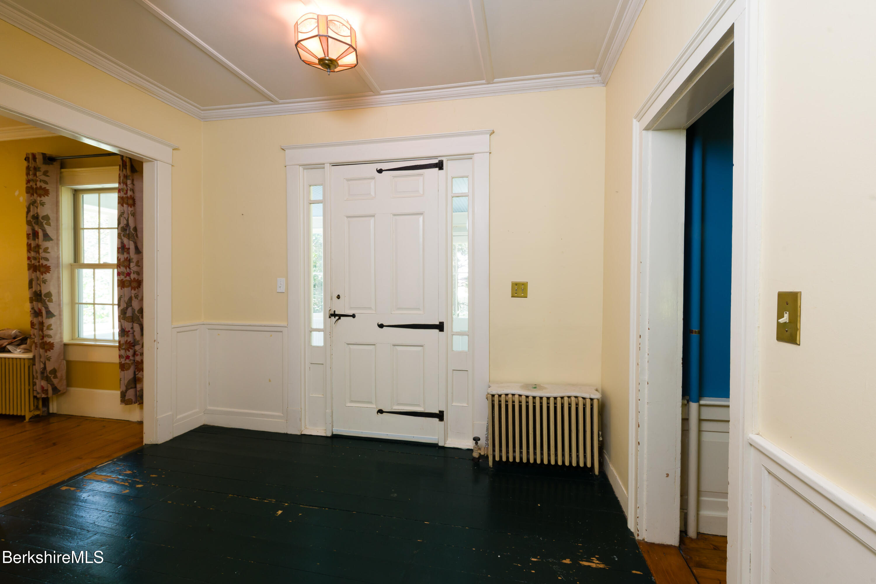 81 Elmwood Ave