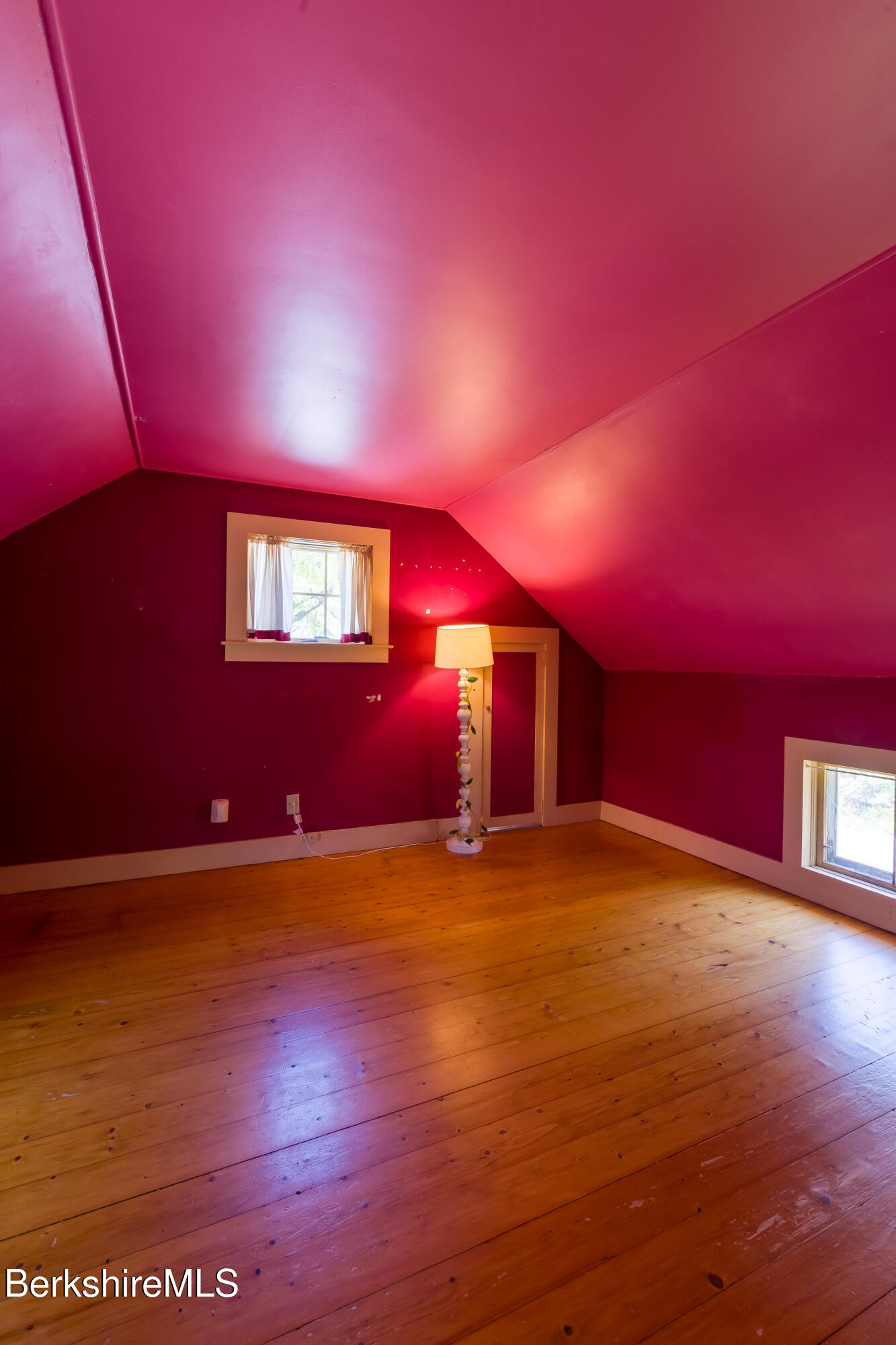 81 Elmwood Ave