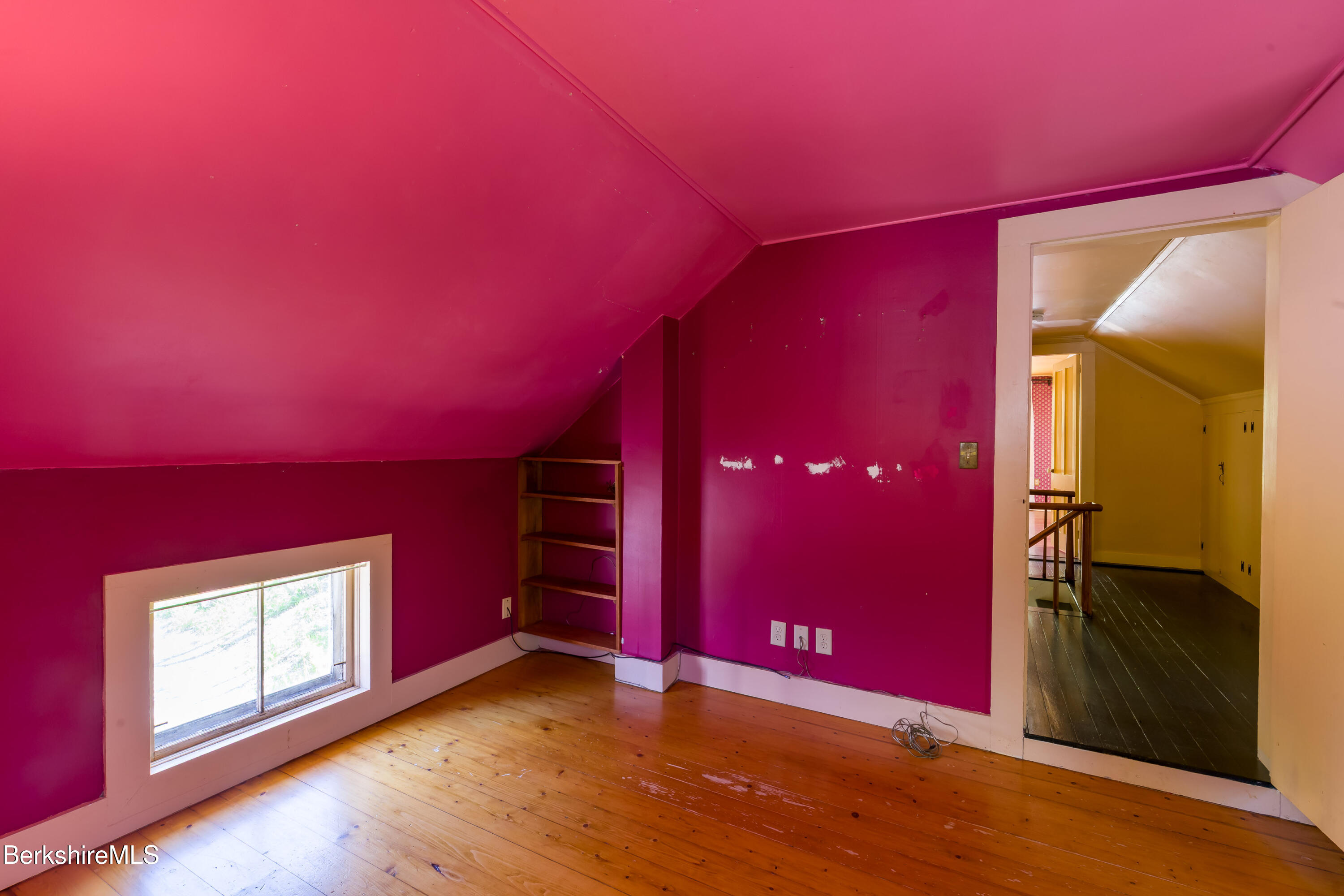 81 Elmwood Ave