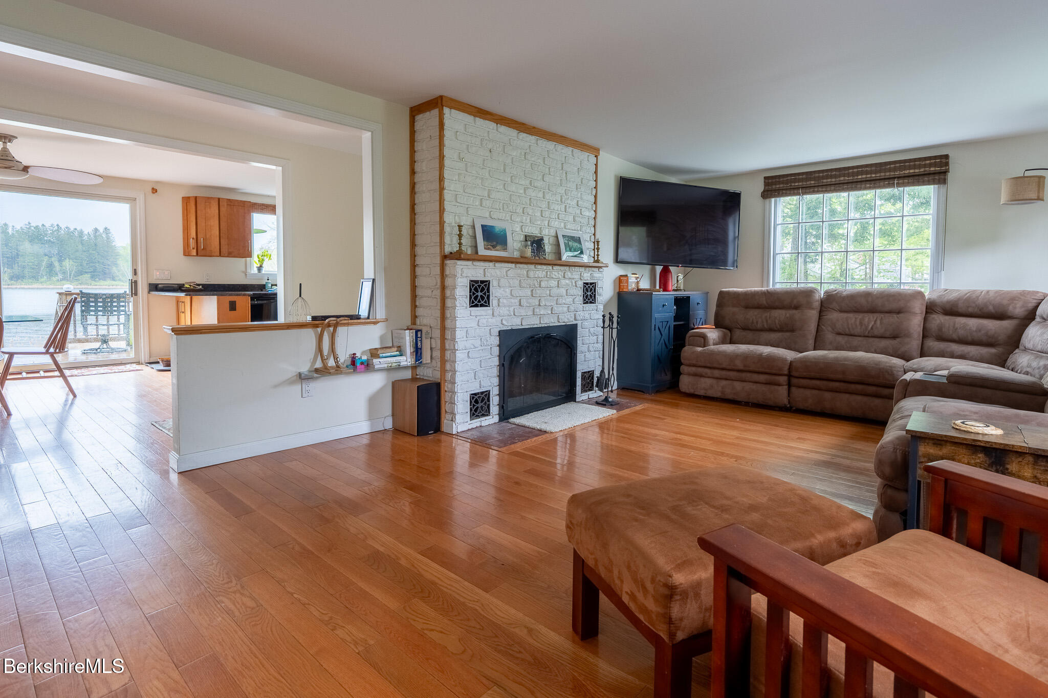 15 Sunrise St