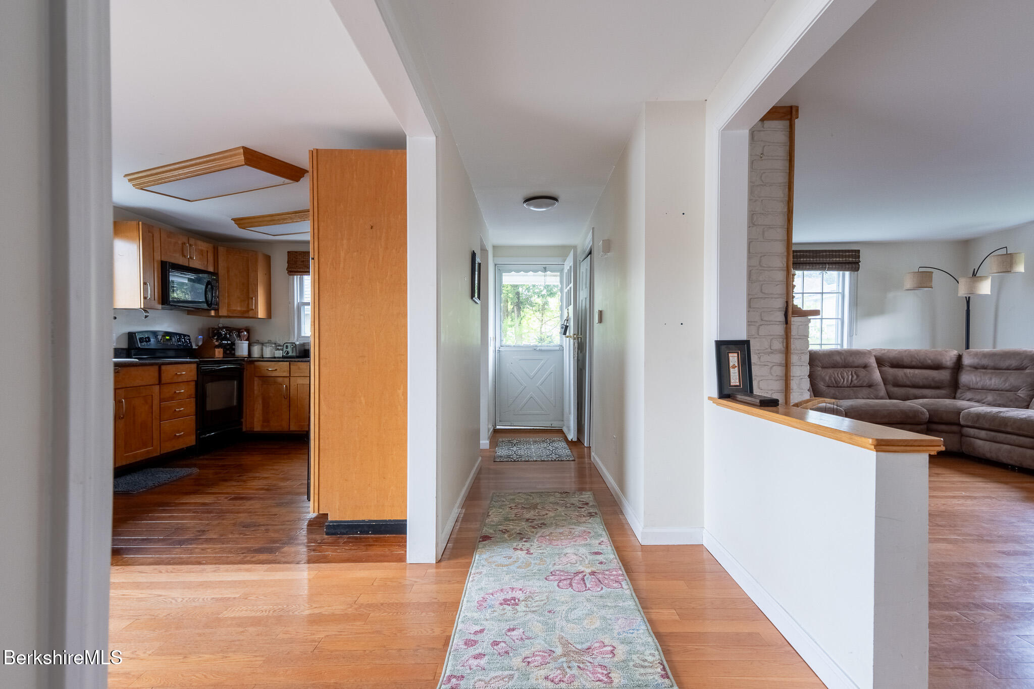 15 Sunrise St