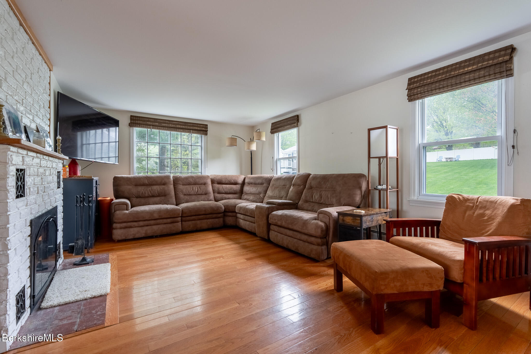 15 Sunrise St