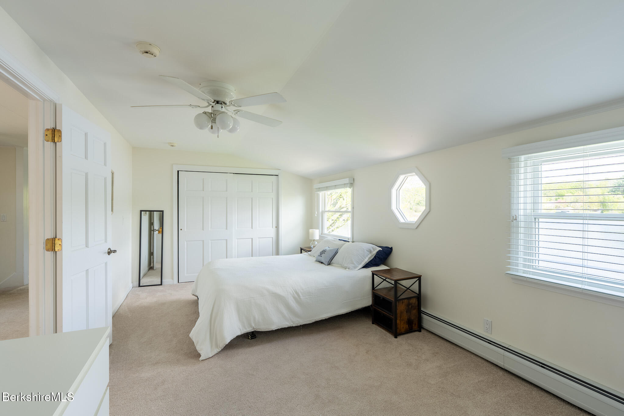 15 Sunrise St